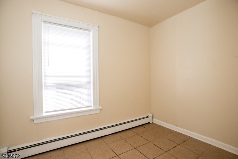 Hawthorne, New Jersey, 07506-3729, United States, 4 Bedrooms Bedrooms, ,Residential,For Sale,1979811