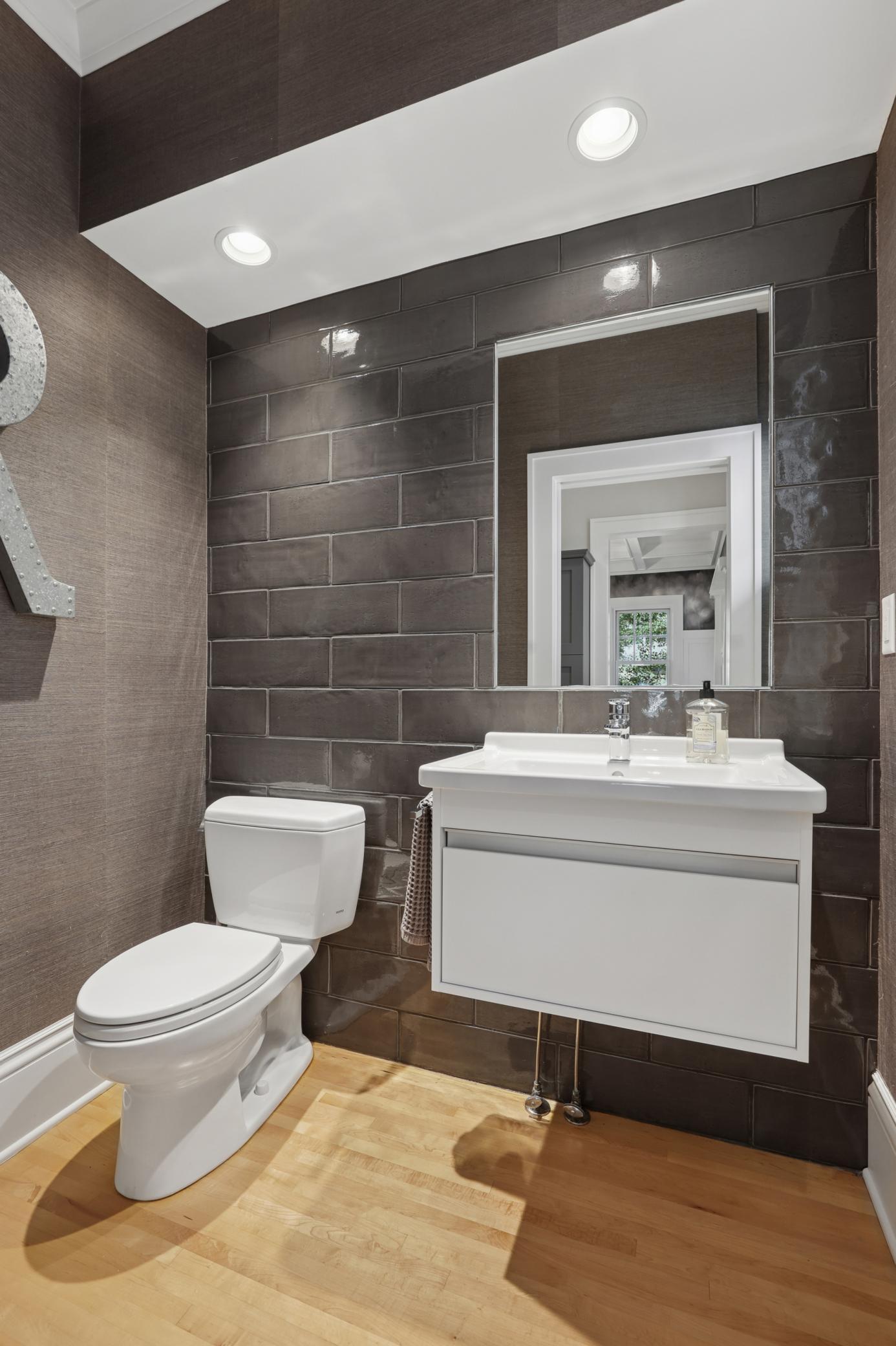 Minneapolis, Minnesota, 55419, United States, 5 Bedrooms Bedrooms, ,2 BathroomsBathrooms,Residential,For Sale,1992042