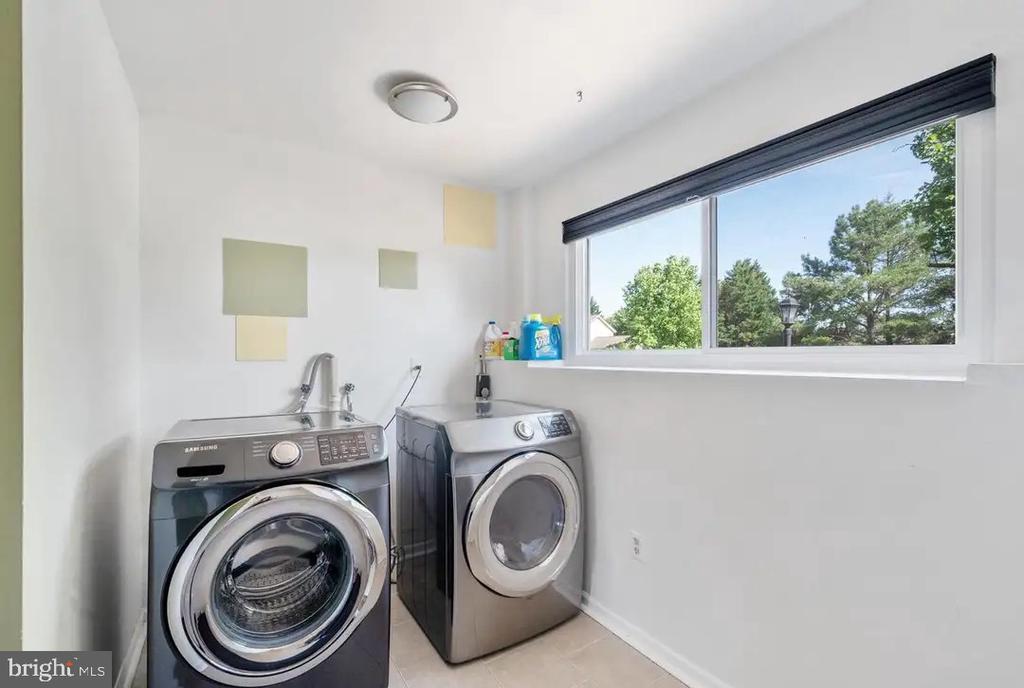 Fredericksburg, Virginia, 22405, United States, 4 Bedrooms Bedrooms, ,3 BathroomsBathrooms,Residential,For Sale,2000503