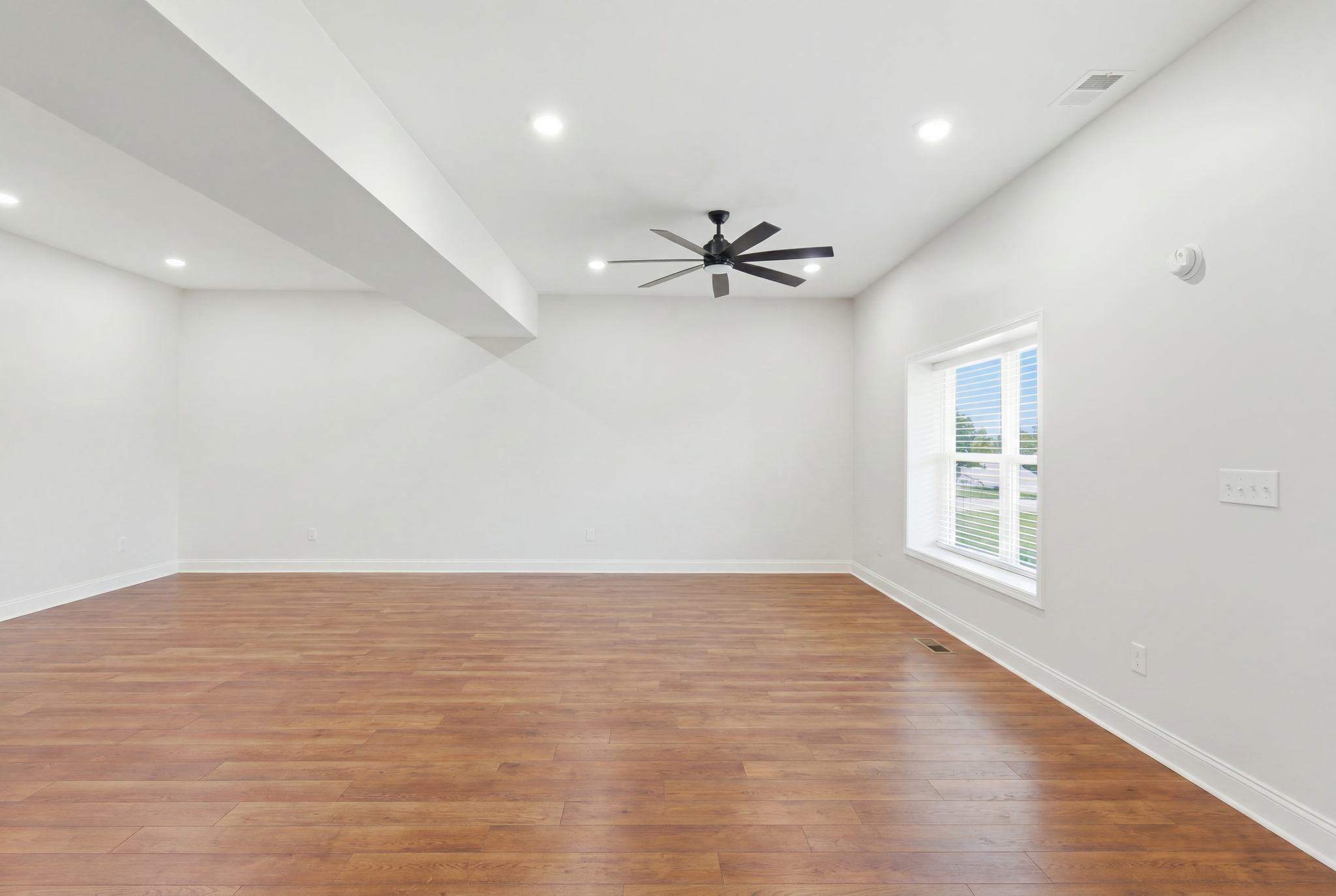  8586 Wades Mill Road - 物件實景