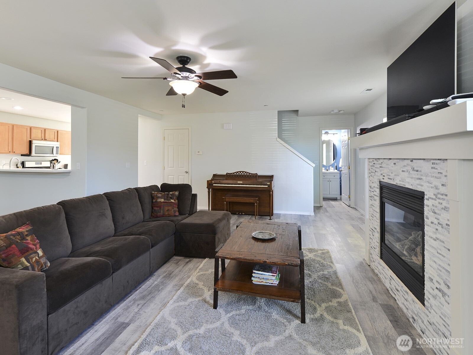 Dupont, Washington, 98327, United States, 4 Bedrooms Bedrooms, ,3 BathroomsBathrooms,Residential,For Sale,1897327