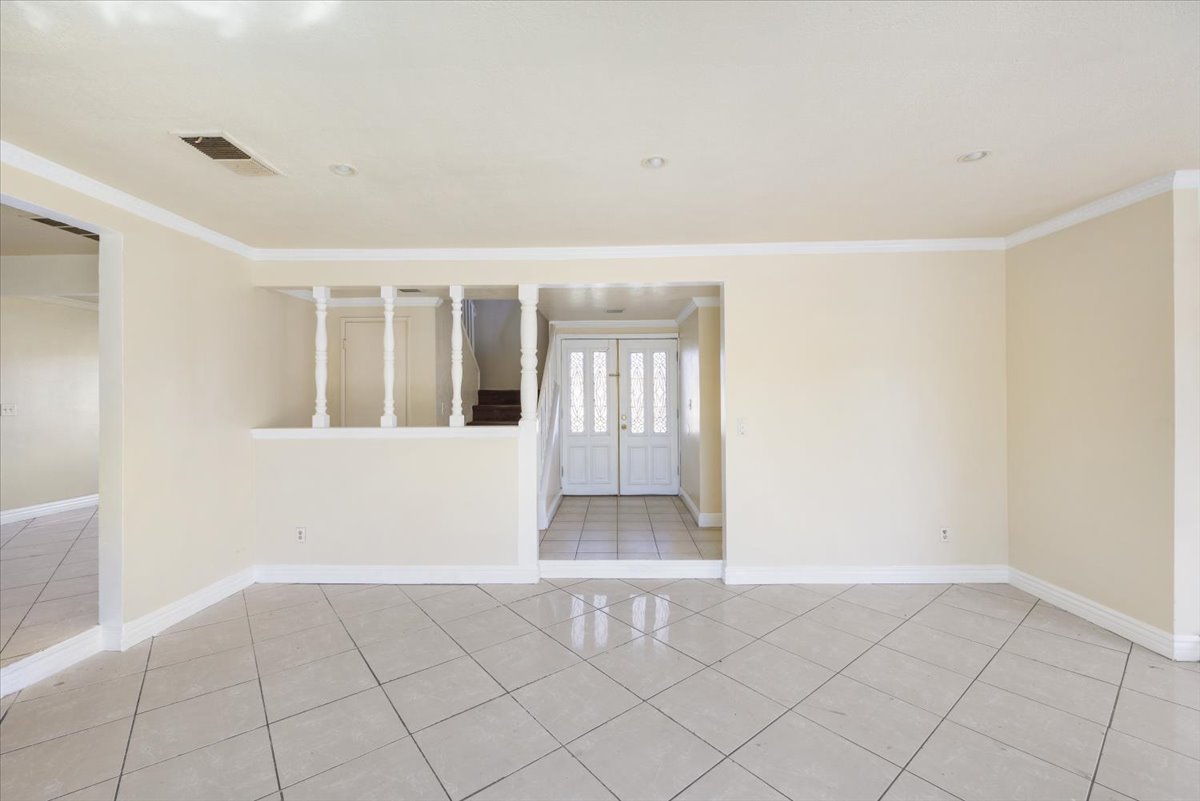 Chino, California, 91710, United States, 5 Bedrooms Bedrooms, ,3 BathroomsBathrooms,Residential,For Sale,1943036