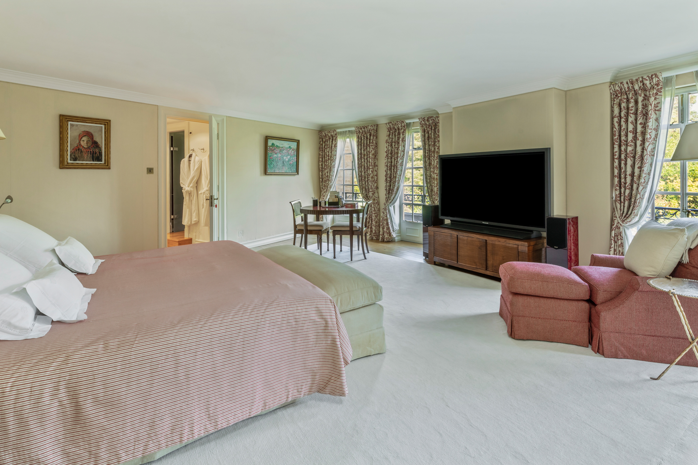  A Landmark Art Deco Estate on St George’s Hill - 物件實景
