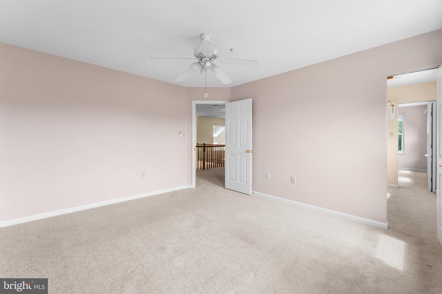 Clinton, Maryland, 20735, United States, 5 Bedrooms Bedrooms, ,5 BathroomsBathrooms,Residential,For Sale,1907711