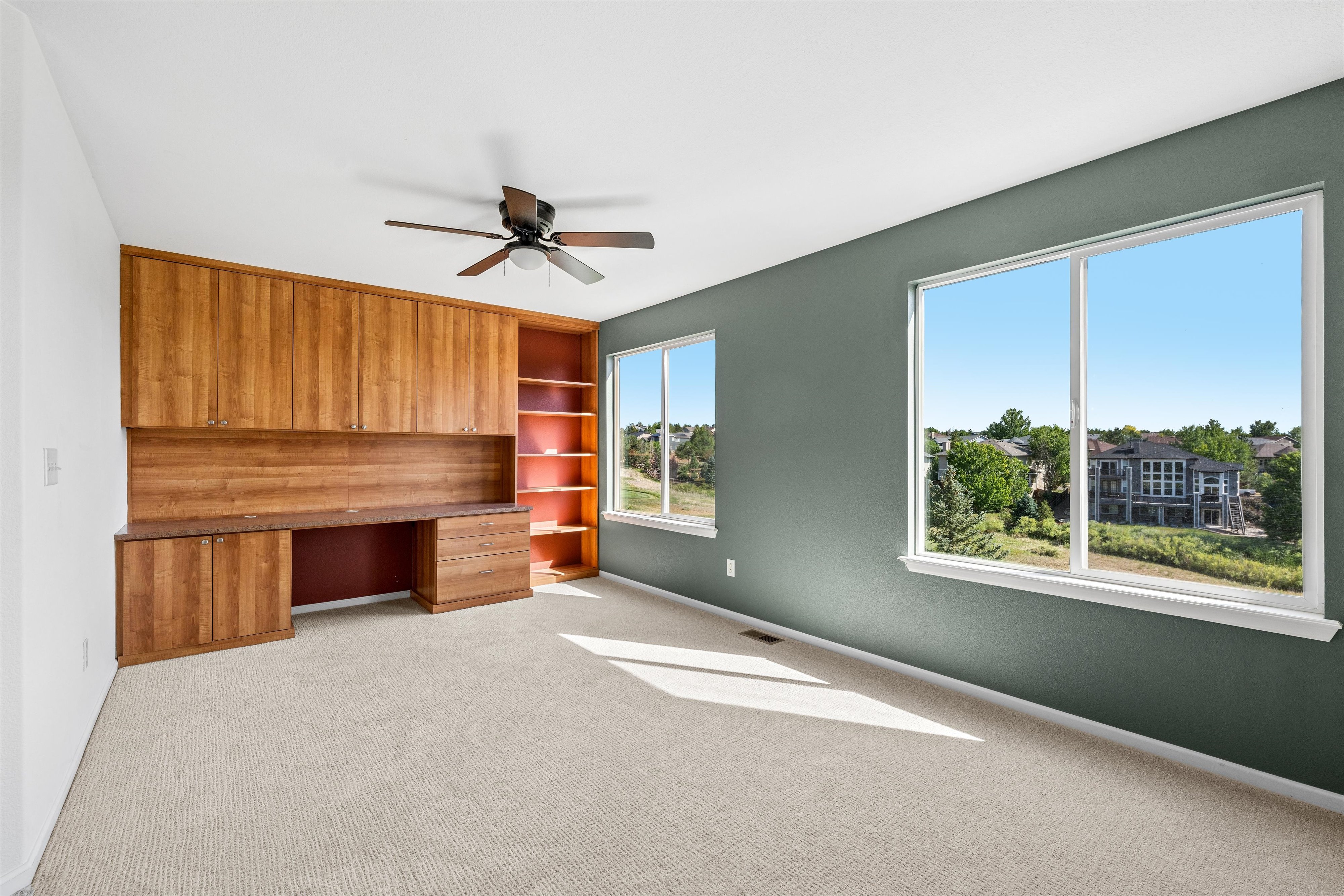  Updated 2 Story Home on the Fairway of Rocky Mountain National Golf Course - 物件實景