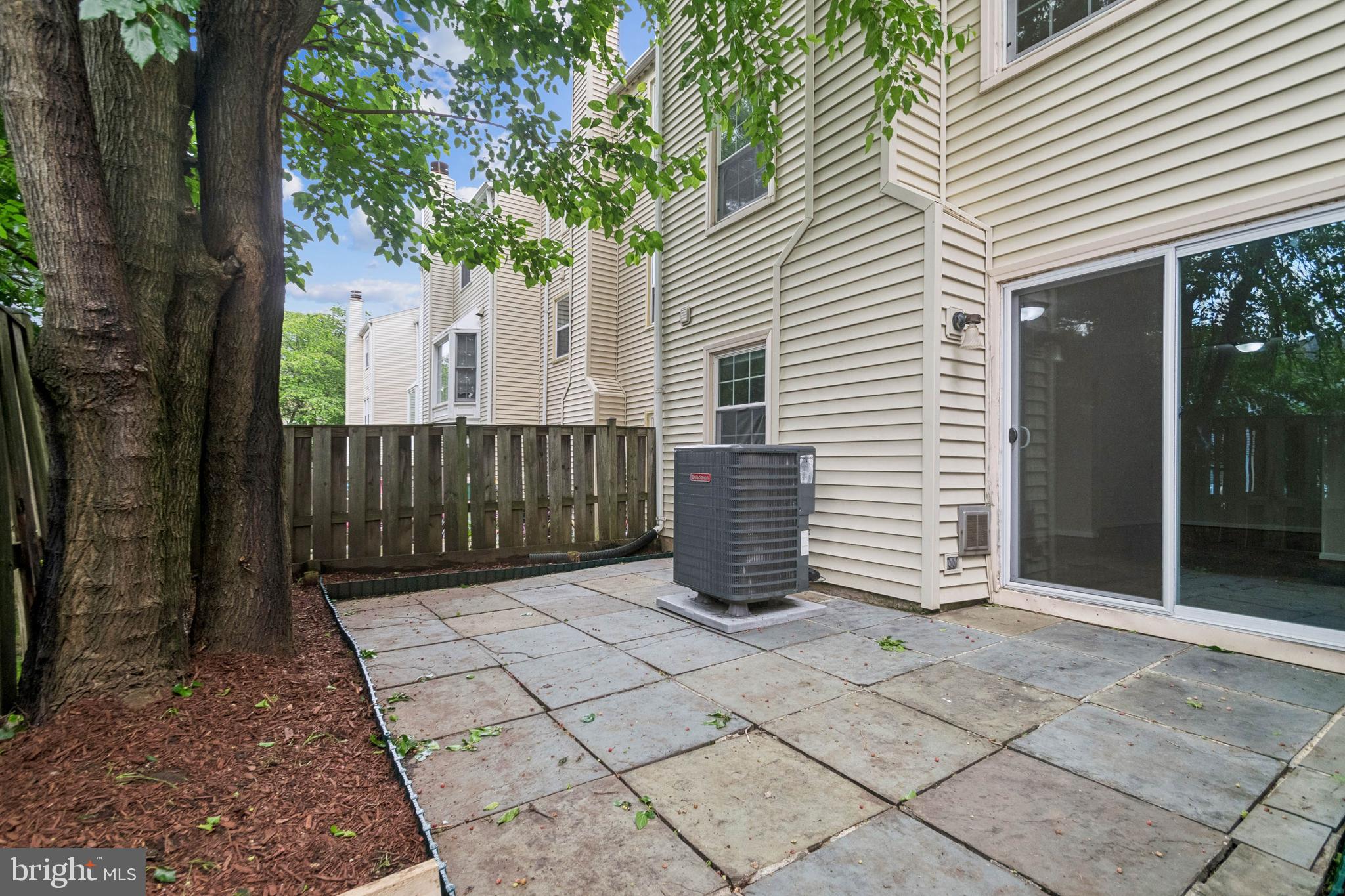 Gaithersburg, Maryland, 20878, United States, 3 Bedrooms Bedrooms, ,3 BathroomsBathrooms,Residential,For Sale,1889859