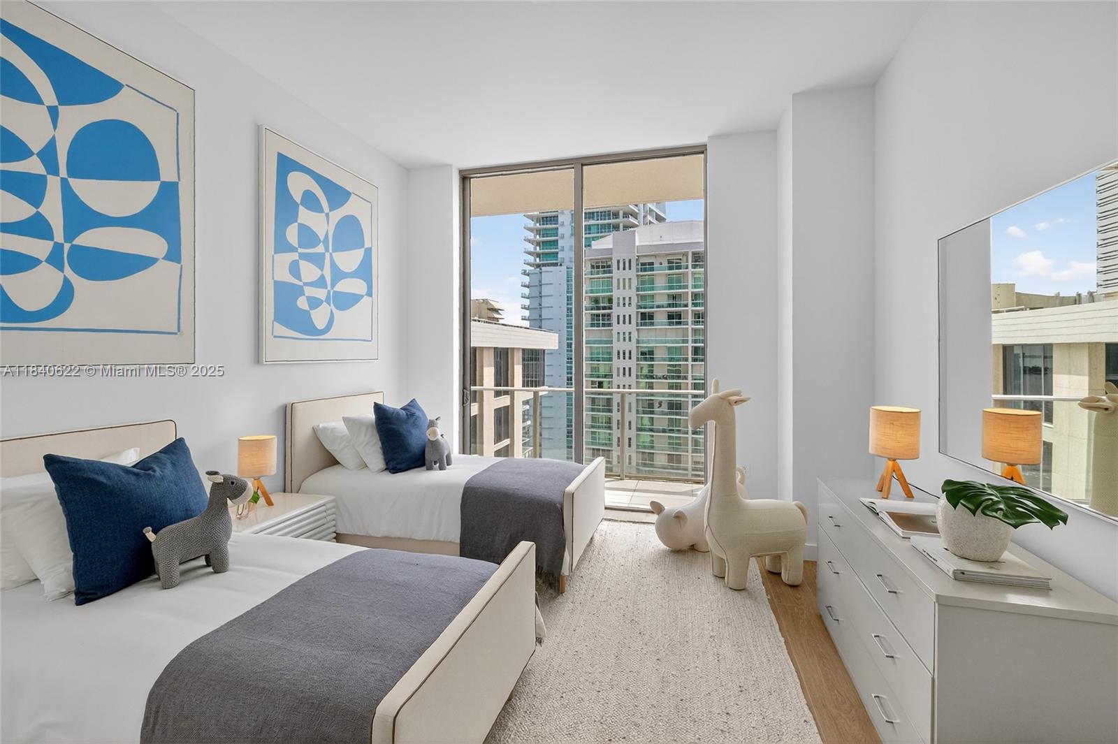 Miami, Florida, 33133, United States, 4 Bedrooms Bedrooms, ,4 BathroomsBathrooms,Residential,For Sale,1898315