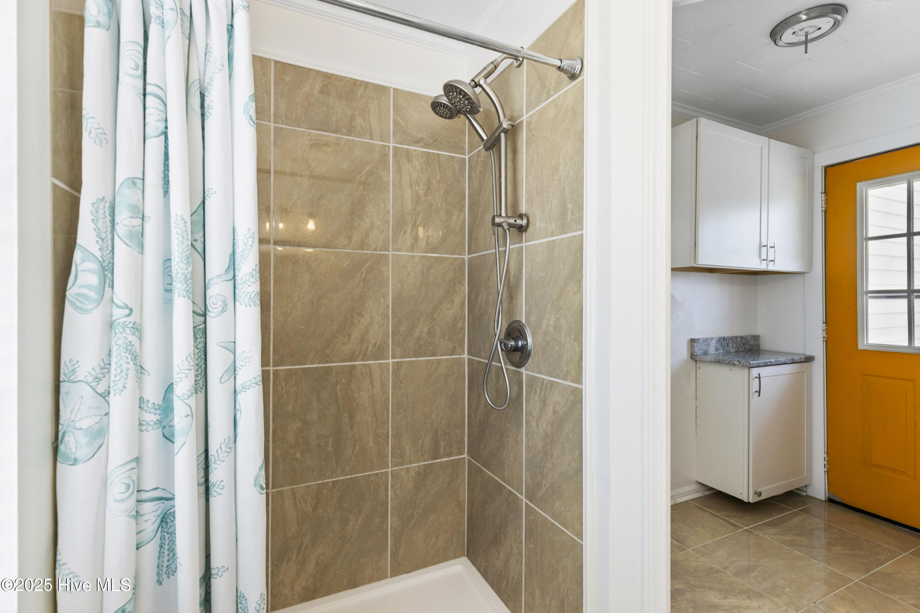Carolina Beach, North Carolina, 28428, United States, 3 Bedrooms Bedrooms, ,2 BathroomsBathrooms,Residential,For Sale,1837504