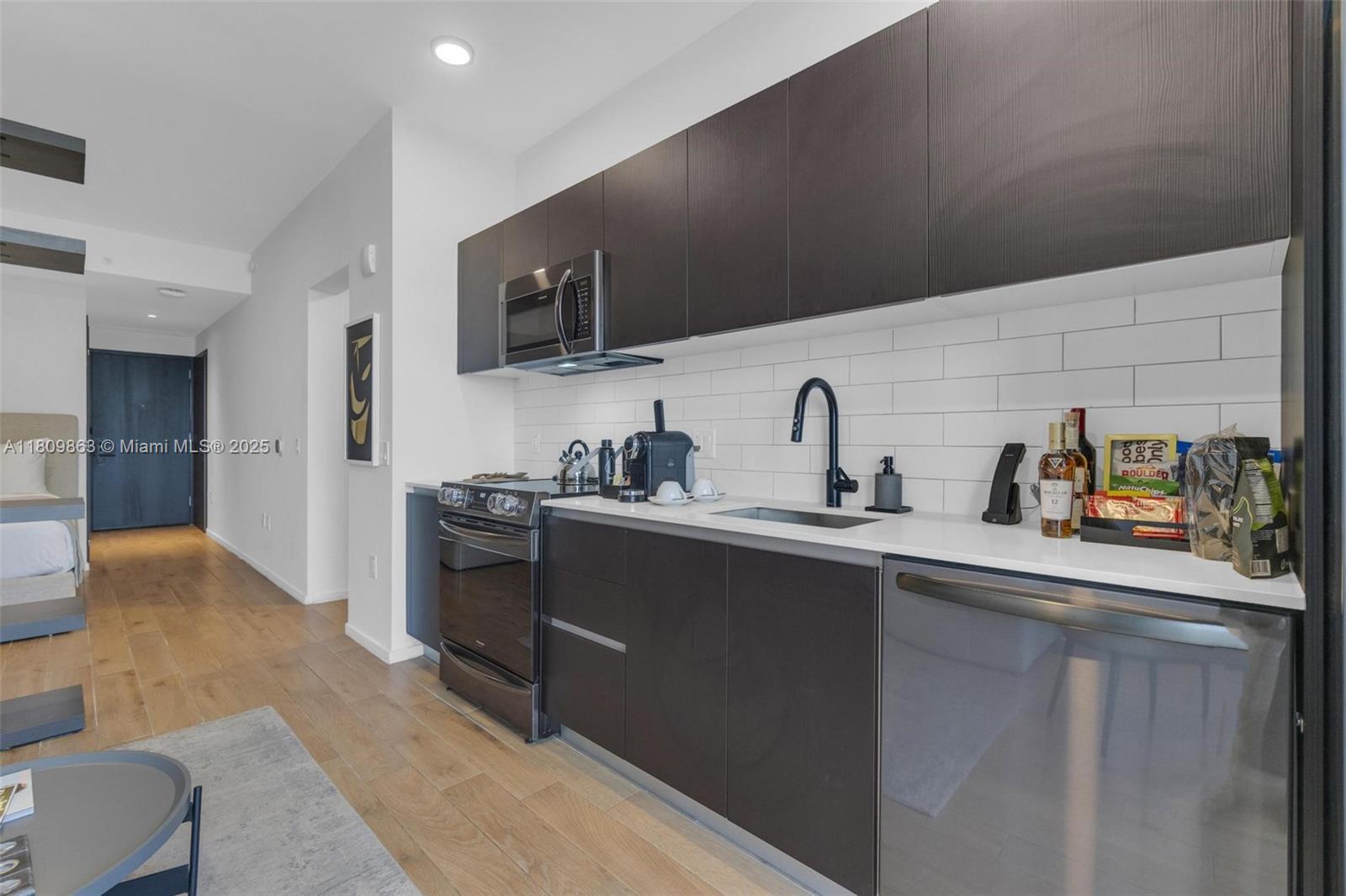 Miami, Florida, 33132, United States, ,1 BathroomBathrooms,Residential,For Sale,1837024