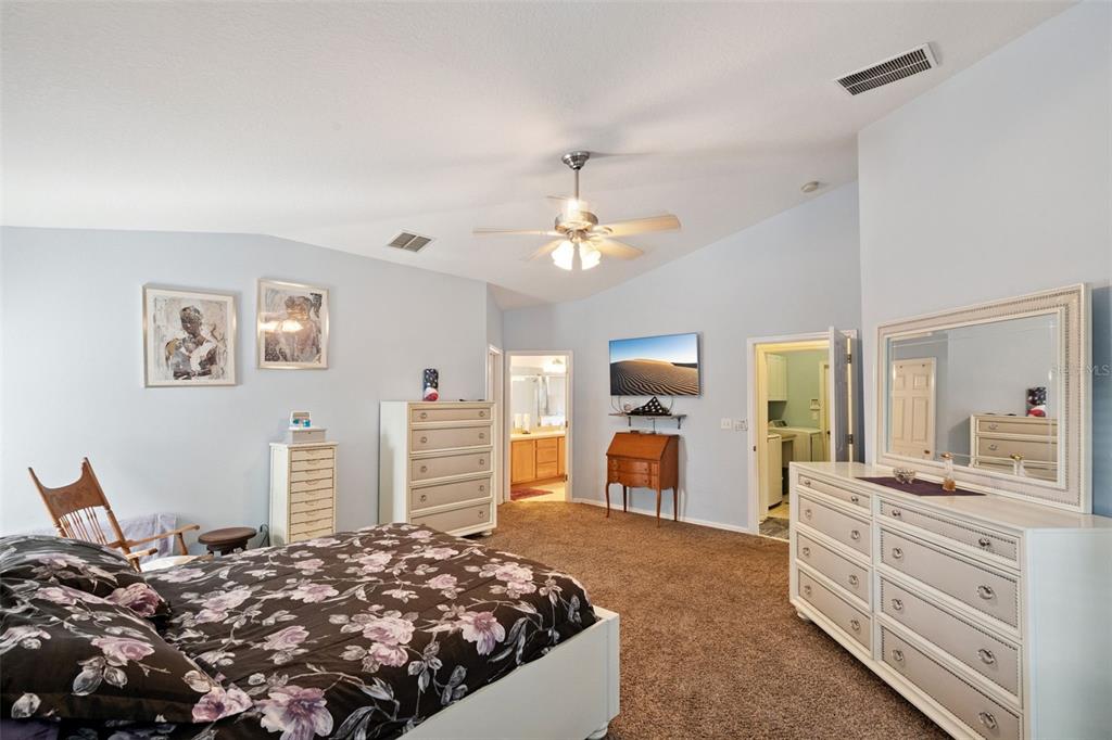 St Cloud, Florida, 34771, United States, 4 Bedrooms Bedrooms, ,3 BathroomsBathrooms,Residential,For Sale,1961113