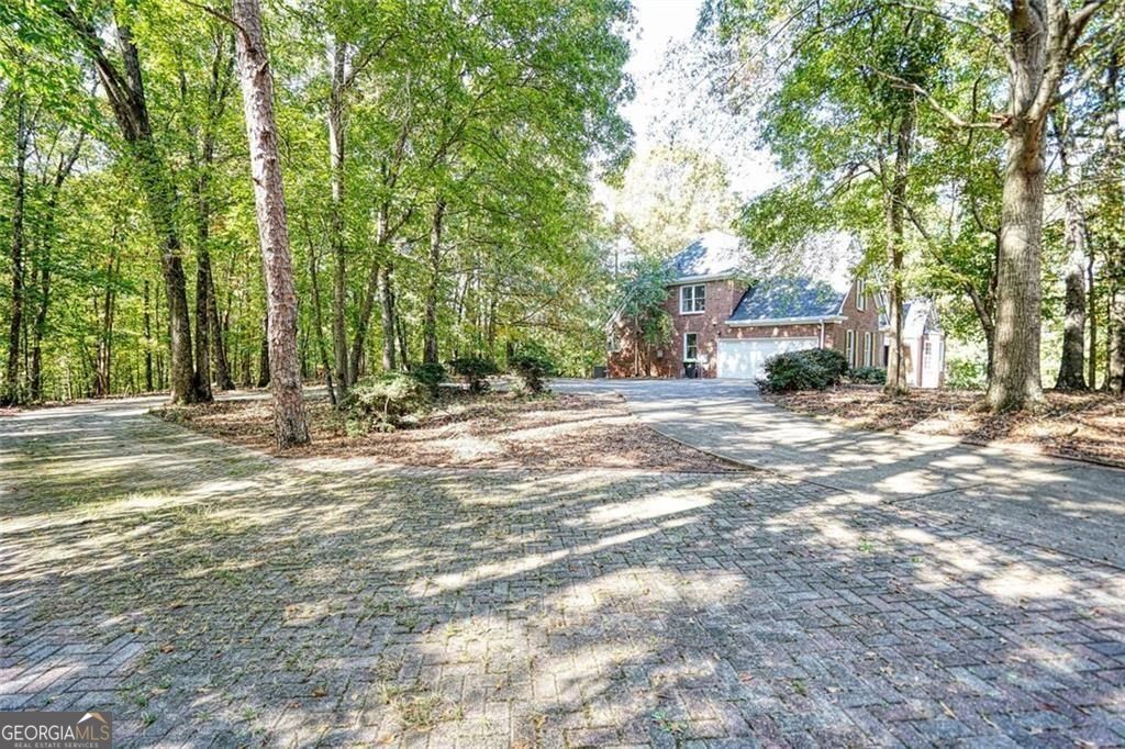Newnan, Georgia, 30265, United States, 5 Bedrooms Bedrooms, ,5 BathroomsBathrooms,Residential,For Sale,1934725