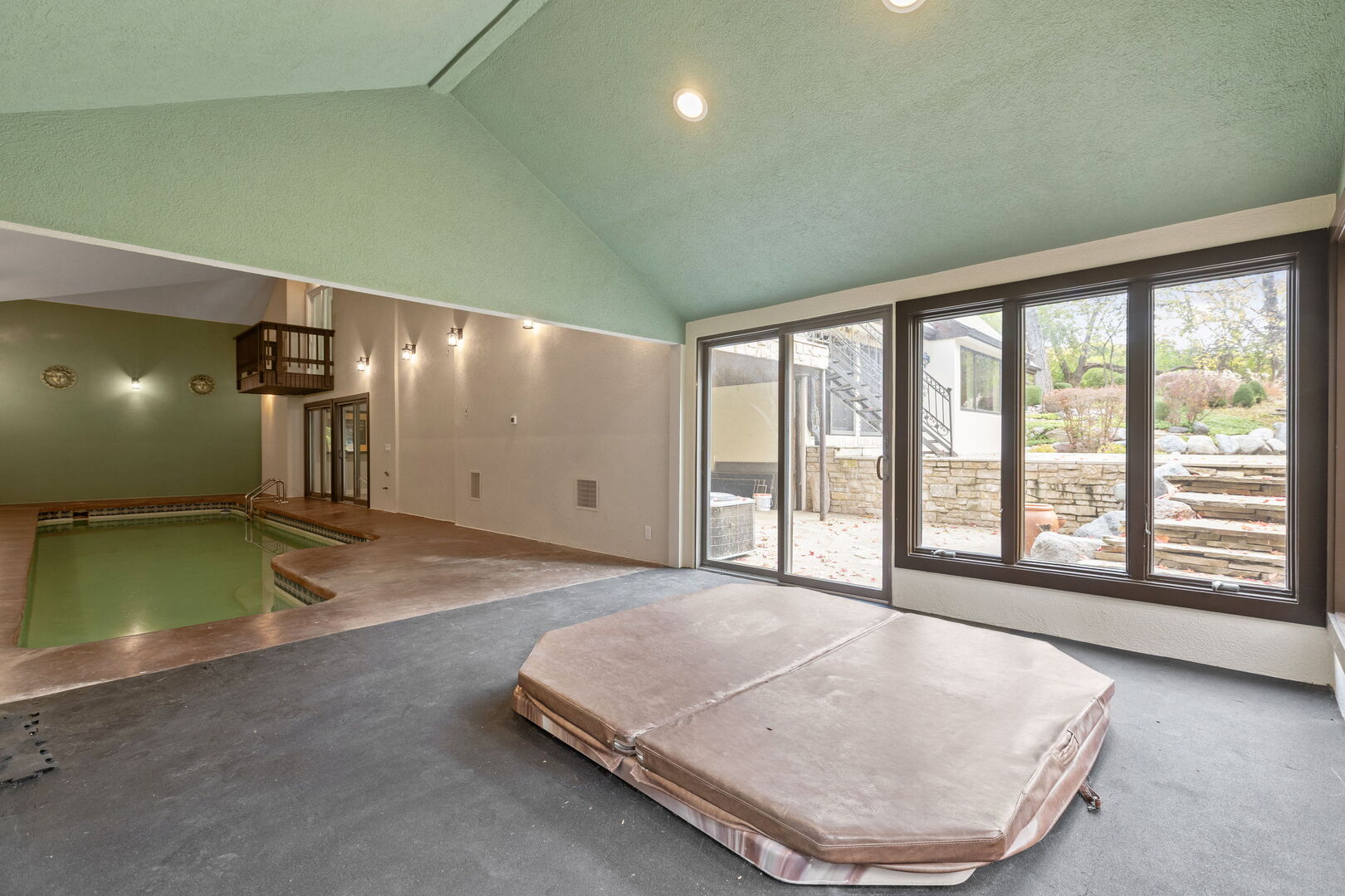 Barrington Hills, Illinois, 60010, United States, 4 Bedrooms Bedrooms, ,6 BathroomsBathrooms,Residential,For Sale,1989014