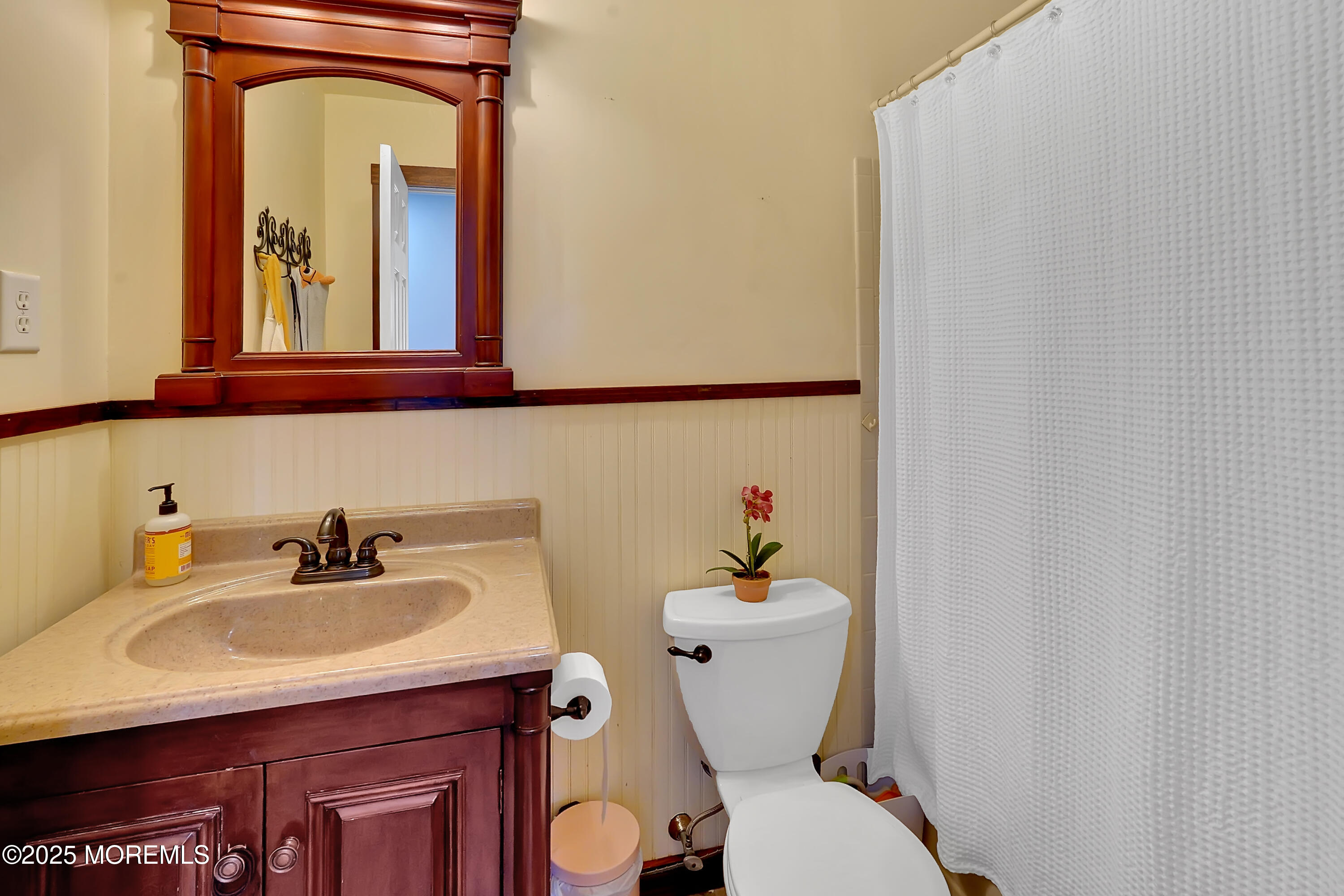 Howell, New Jersey, 07731, United States, 3 Bedrooms Bedrooms, ,3 BathroomsBathrooms,Residential,For Sale,1942637