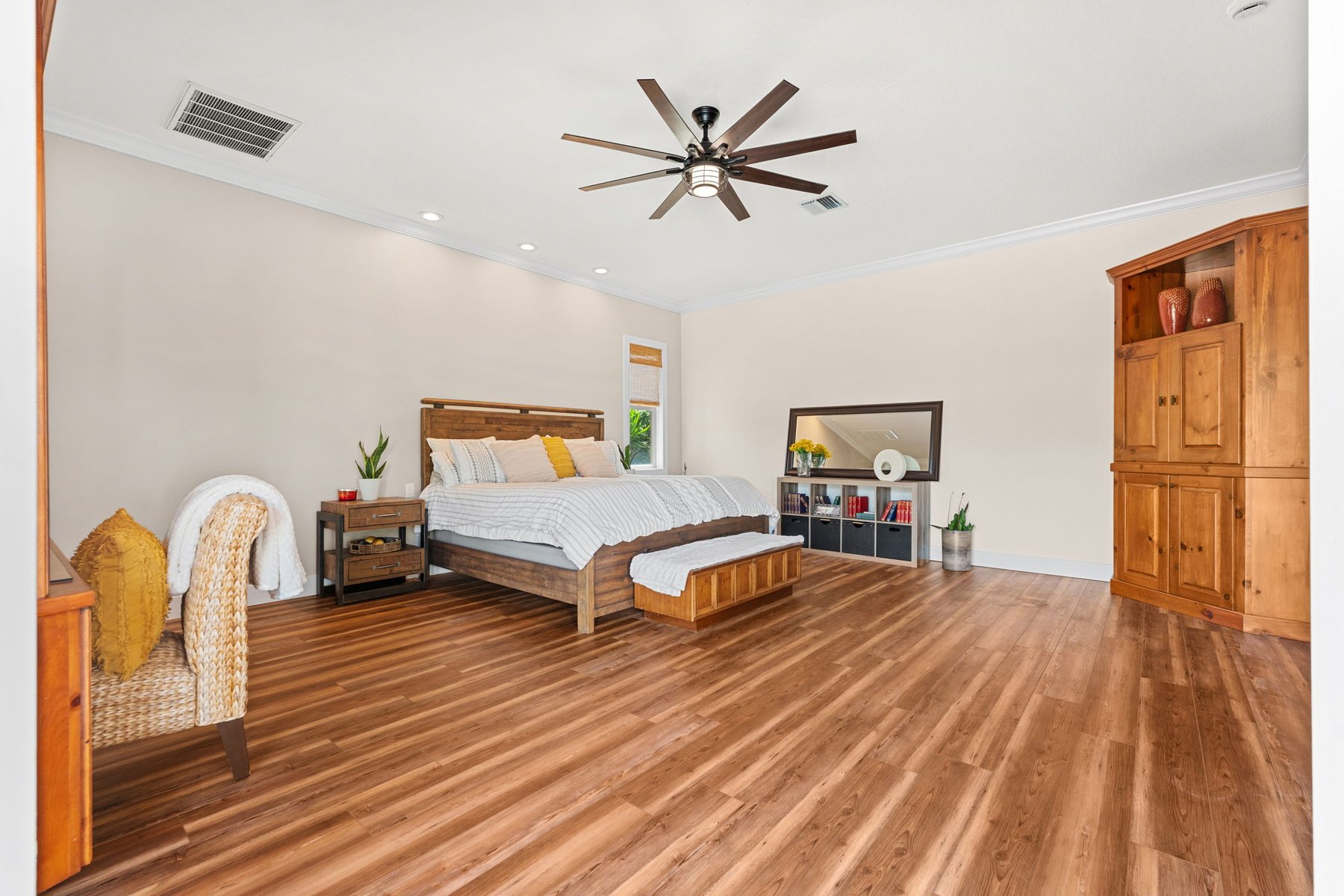 240 Deland Avenue, Indialantic, FL, 32903 - 物件實景