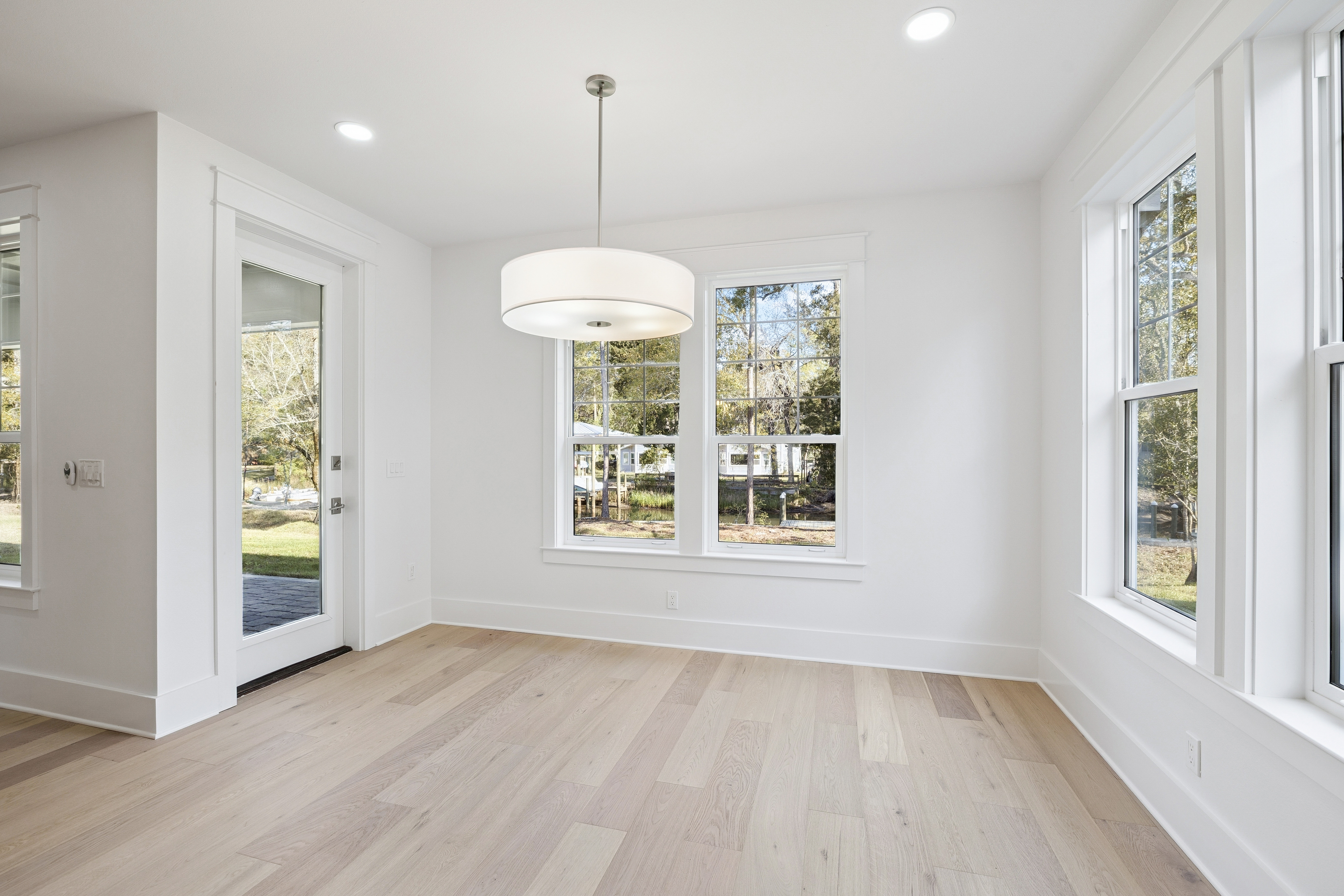  Waterfront Canal Home With Expanded Floor Plan And Bay Access - 物件實景