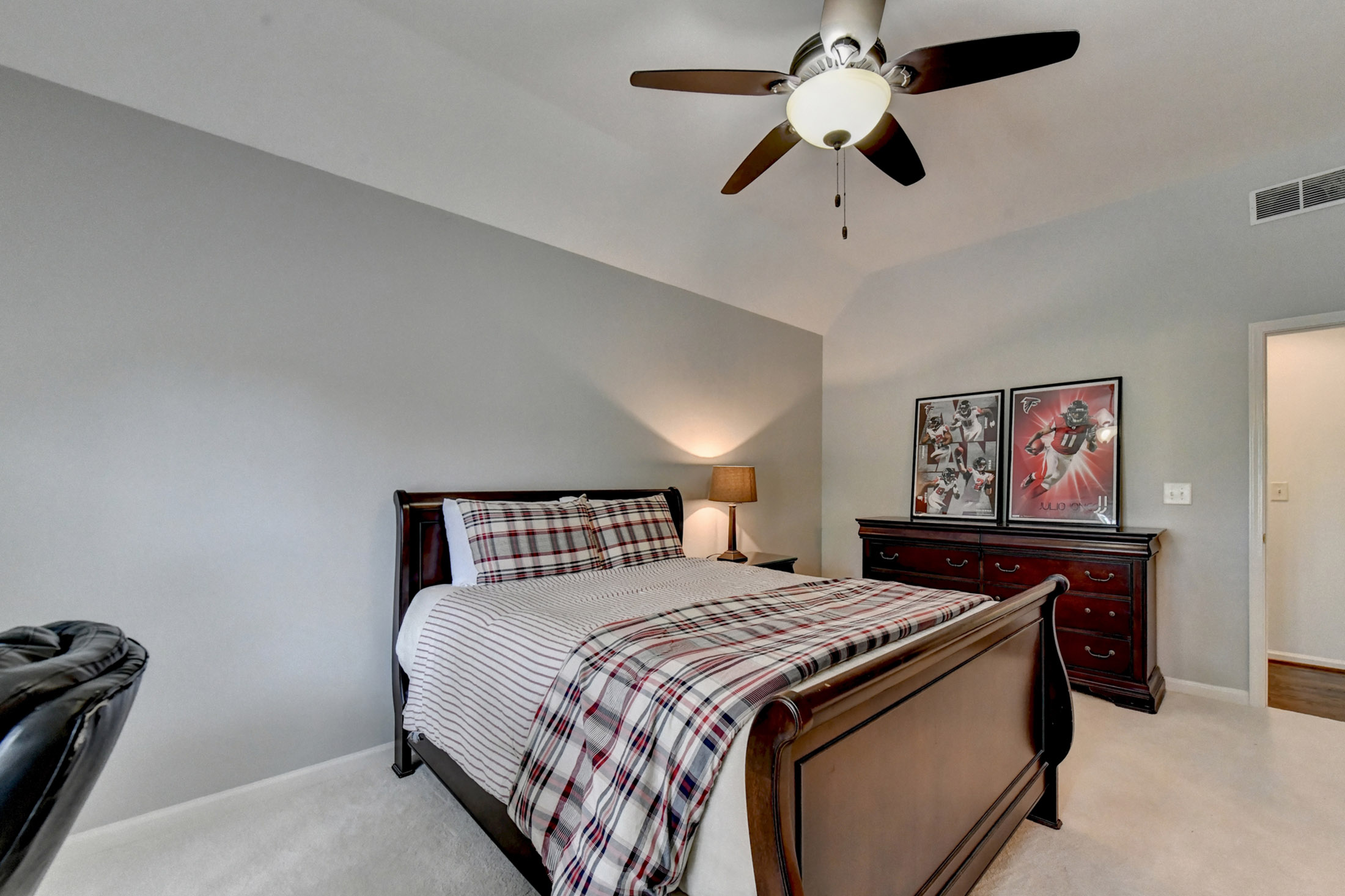  Stunning, Fully Renovated Glen Abbey Home Nestled in the Heart of Alpharetta - 物件實景