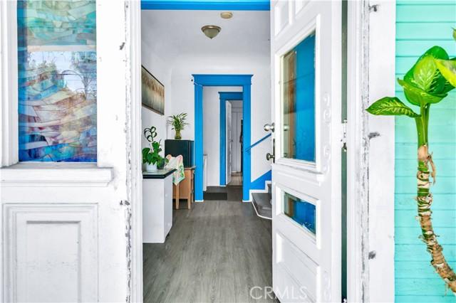 Los Angeles, California, 90007, United States, ,Residential,For Sale,1979301