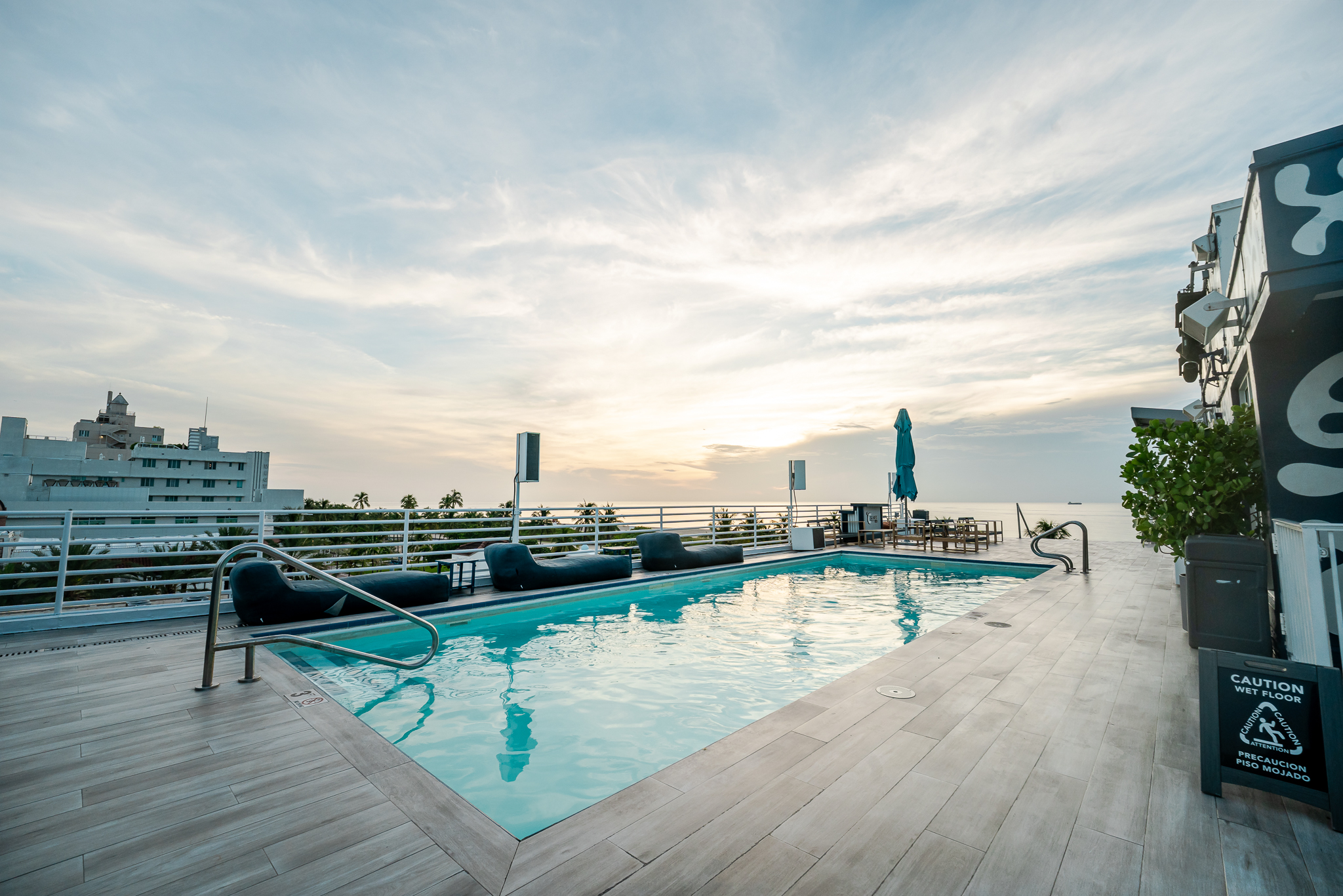  1060 Ocean Dr, Miami Beach, FL, 33139 - 物件實景