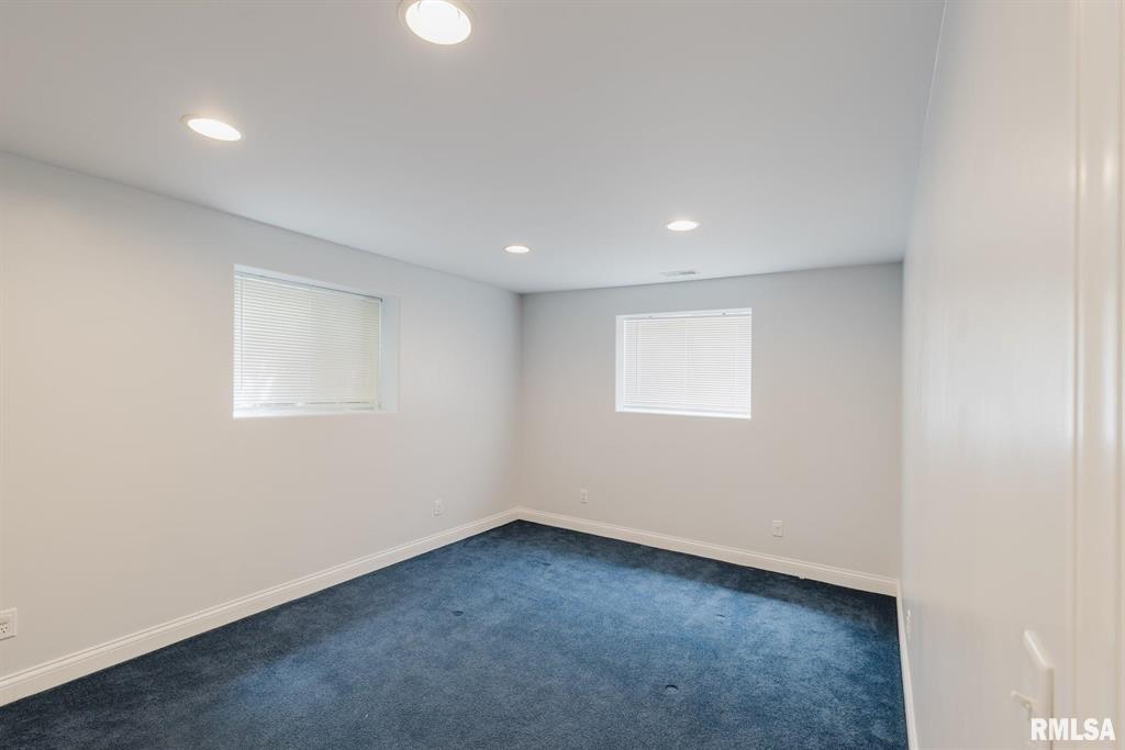 Bismarck, Illinois, 62959, United States, 5 Bedrooms Bedrooms, ,Residential,For Sale,1885319