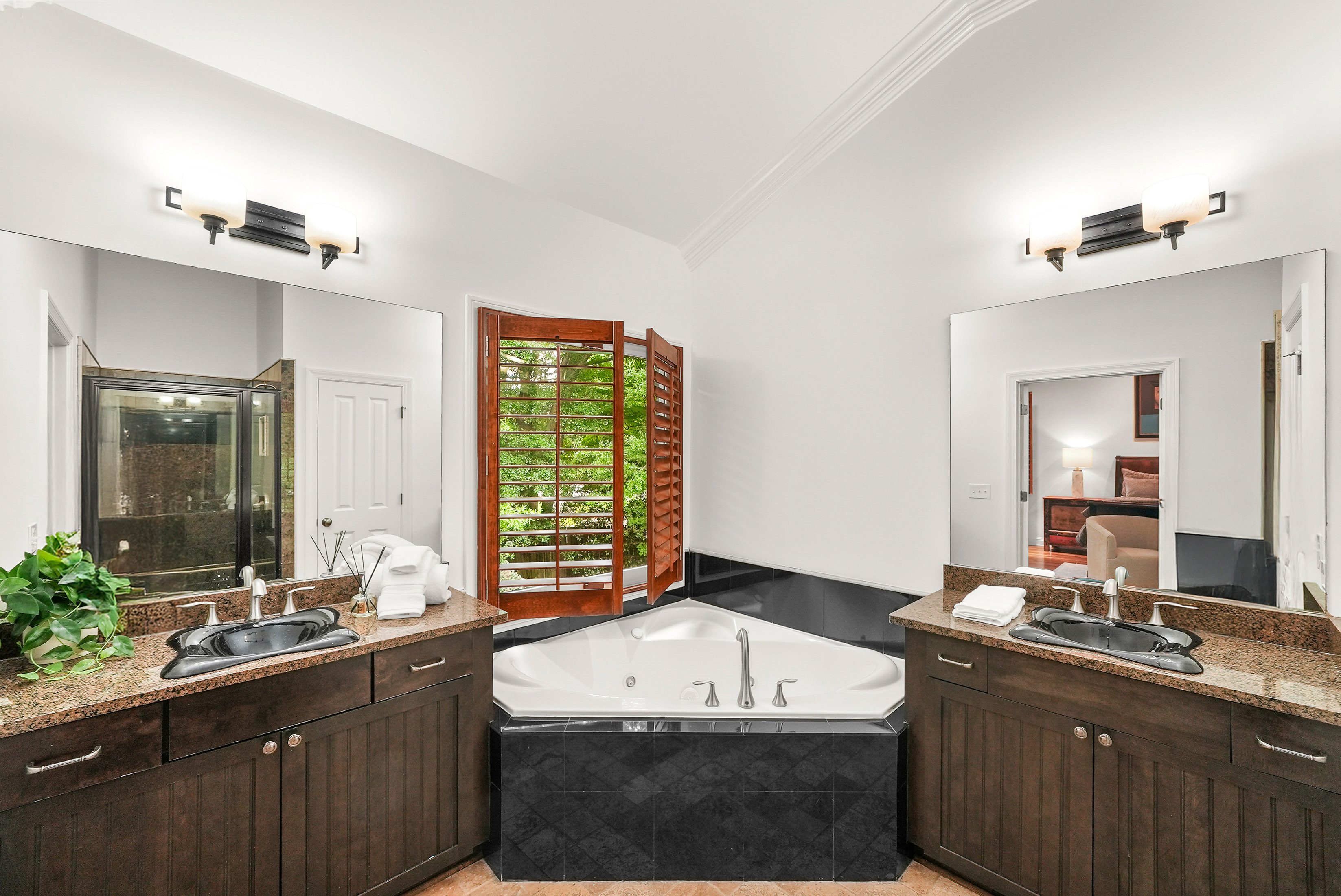  Beautifully Appointed Townhome in the Heart of Downtown Alpharetta - 物件實景