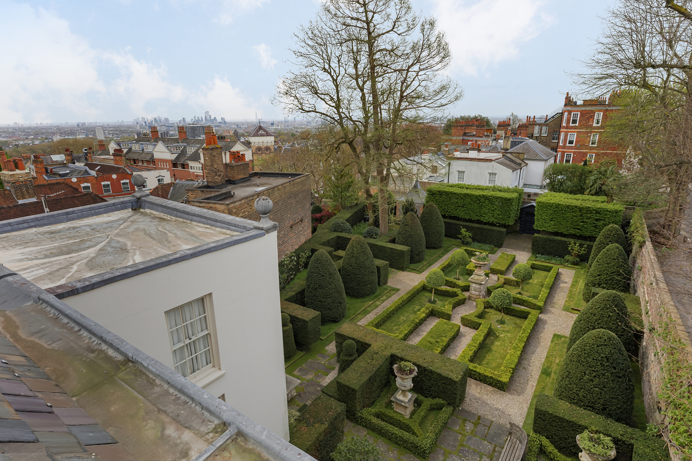  A Landmark Hampstead House with Formal Gardens and Separate Cottage - 物件實景