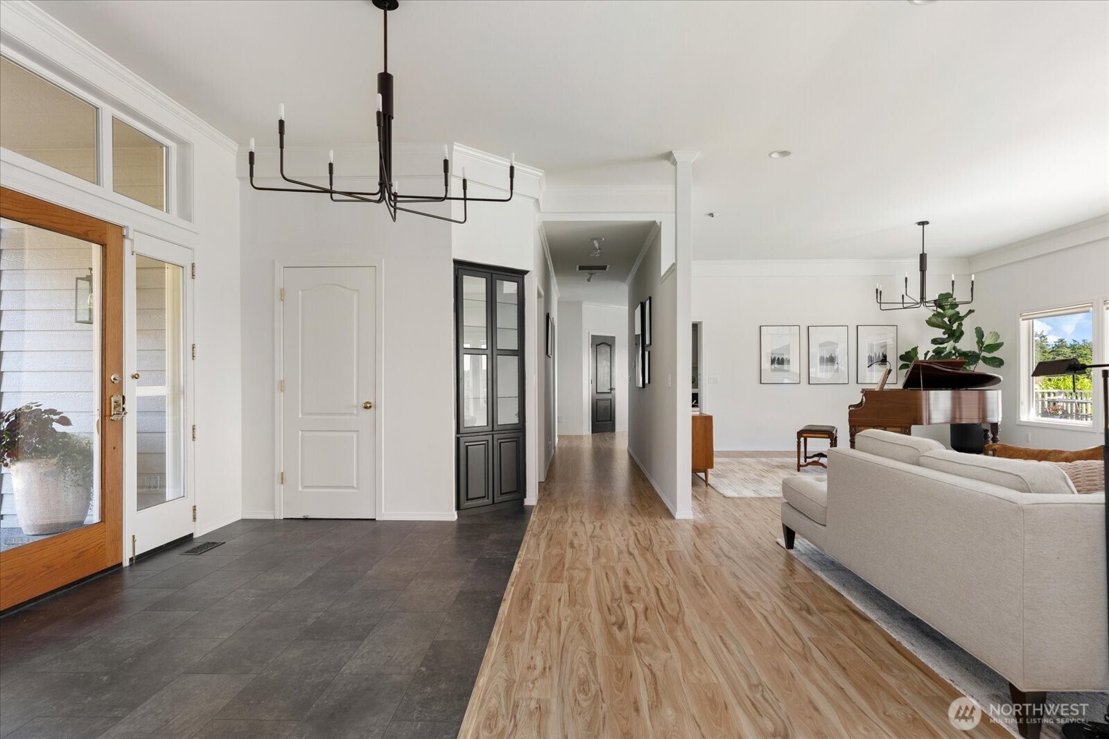 Oak Harbor, Washington, 98277, United States, 4 Bedrooms Bedrooms, ,2 BathroomsBathrooms,Residential,For Sale,1992987