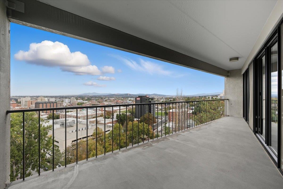 Spokane, Washington, 99204, United States, 1 Bedroom Bedrooms, ,2 BathroomsBathrooms,Residential,For Sale,1959393