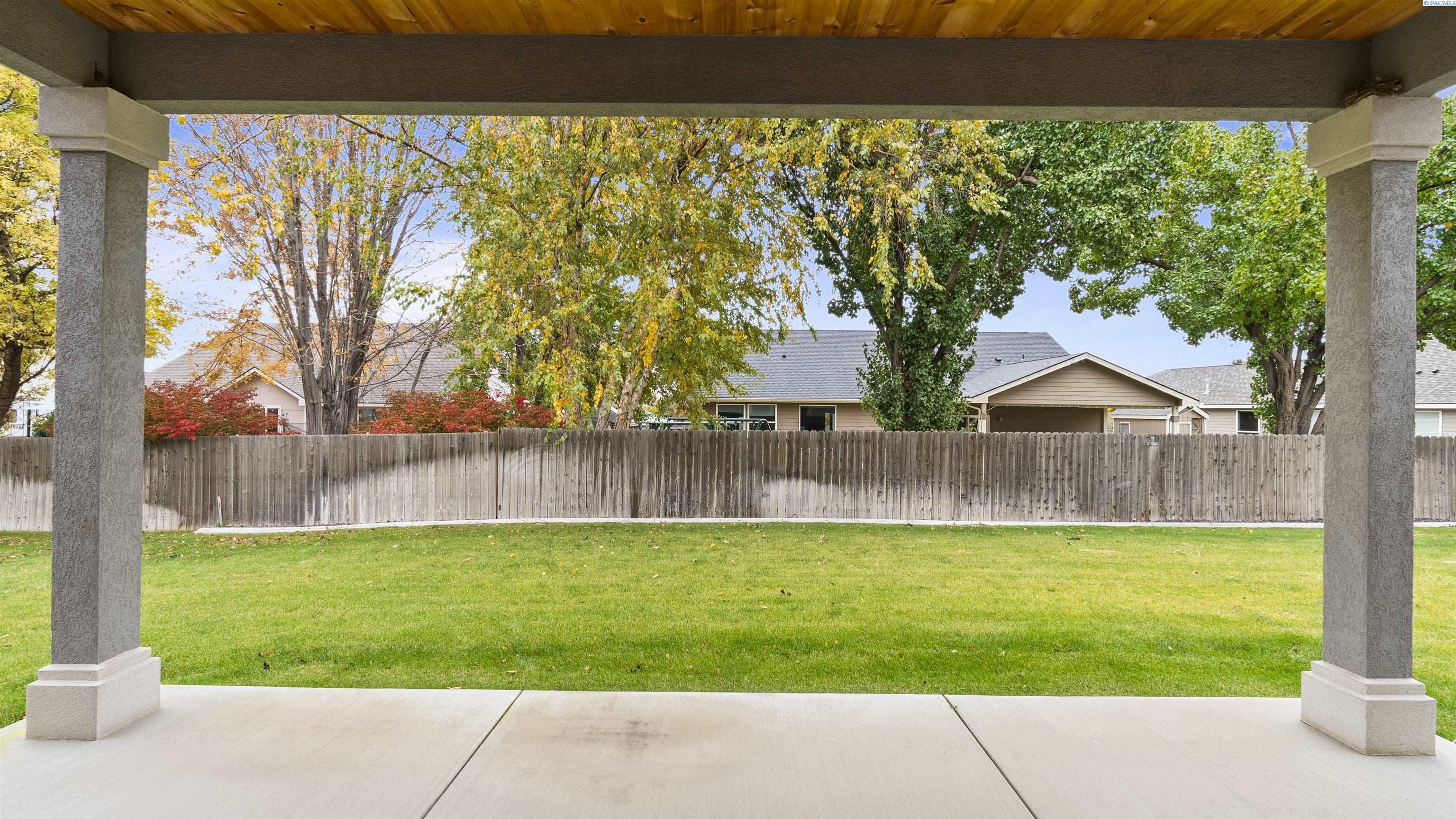 Richland, Washington, 99352, United States, 3 Bedrooms Bedrooms, ,2 BathroomsBathrooms,Residential,For Sale,1991742