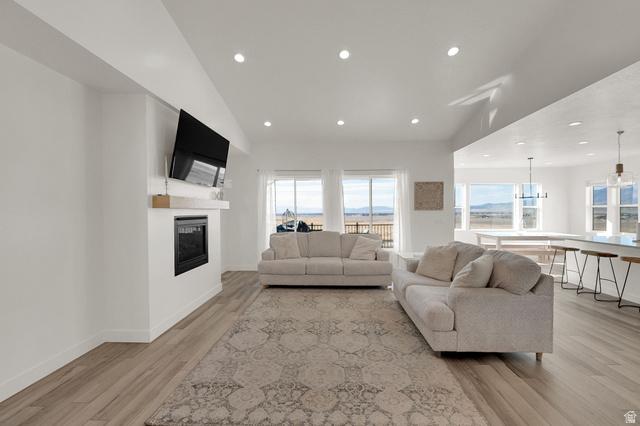 Eagle Mountain, Utah, 84005, United States, 4 Bedrooms Bedrooms, ,3 BathroomsBathrooms,Residential,For Sale,1992587