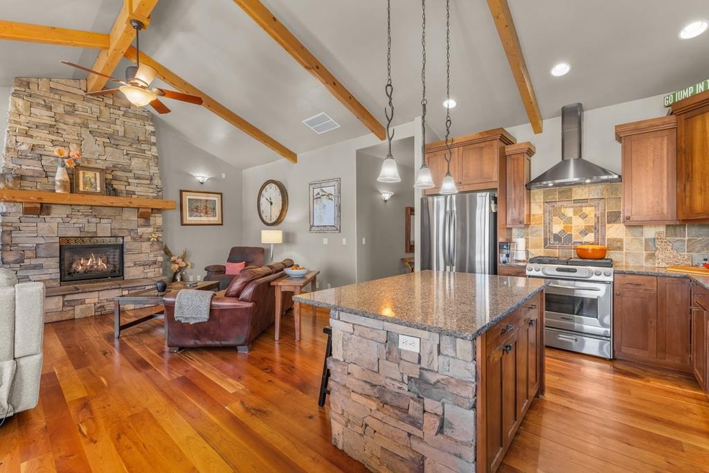 McCall, Idaho, 83638, United States, 4 Bedrooms Bedrooms, ,3 BathroomsBathrooms,Residential,For Sale,1801783