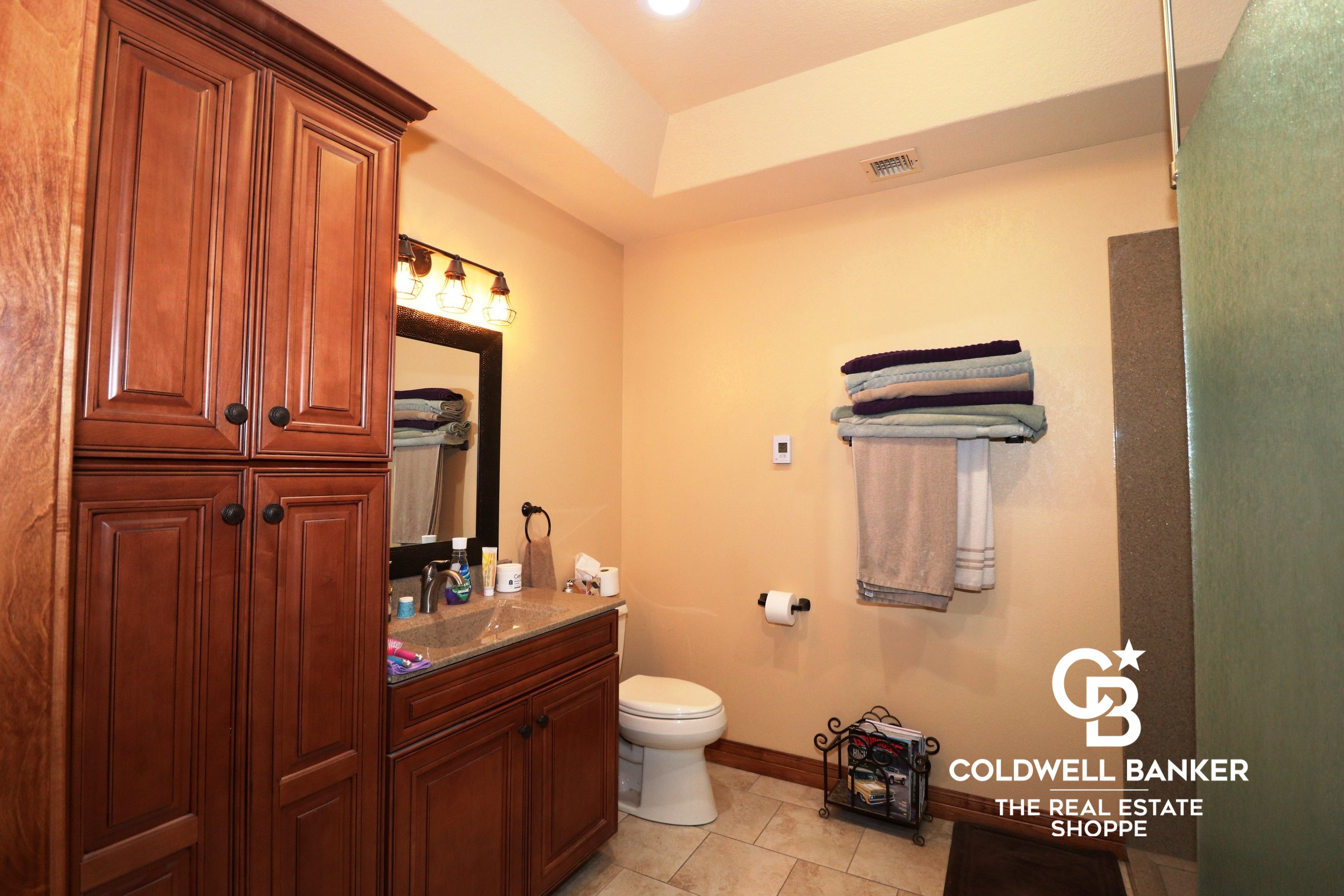 Garden City, Kansas, 67846, United States, 2 Bedrooms Bedrooms, ,Residential,For Sale,1890004