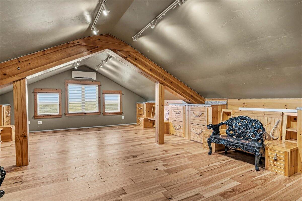 Powell Butte, Oregon, 97753, United States, 6 Bedrooms Bedrooms, ,5 BathroomsBathrooms,Residential,For Sale,2036948