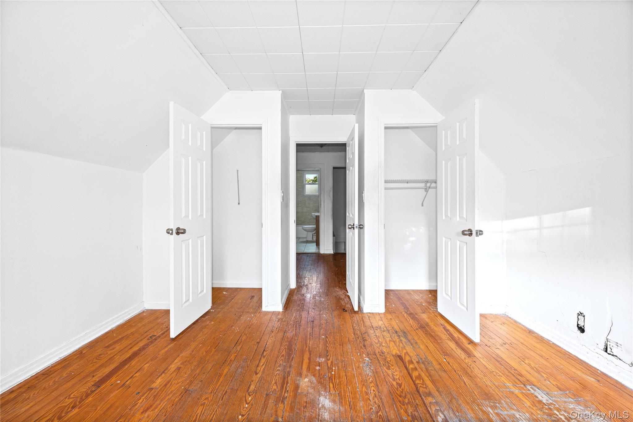 Uniondale, New York, 11553, United States, 4 Bedrooms Bedrooms, ,3 BathroomsBathrooms,Residential,For Sale,2049271