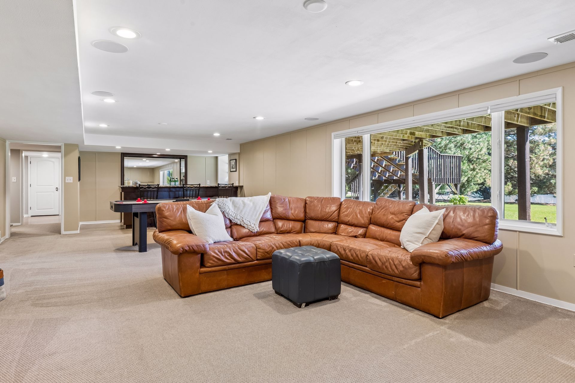  Updated Rambler in Edina with Stunning Pond Views - 物件實景