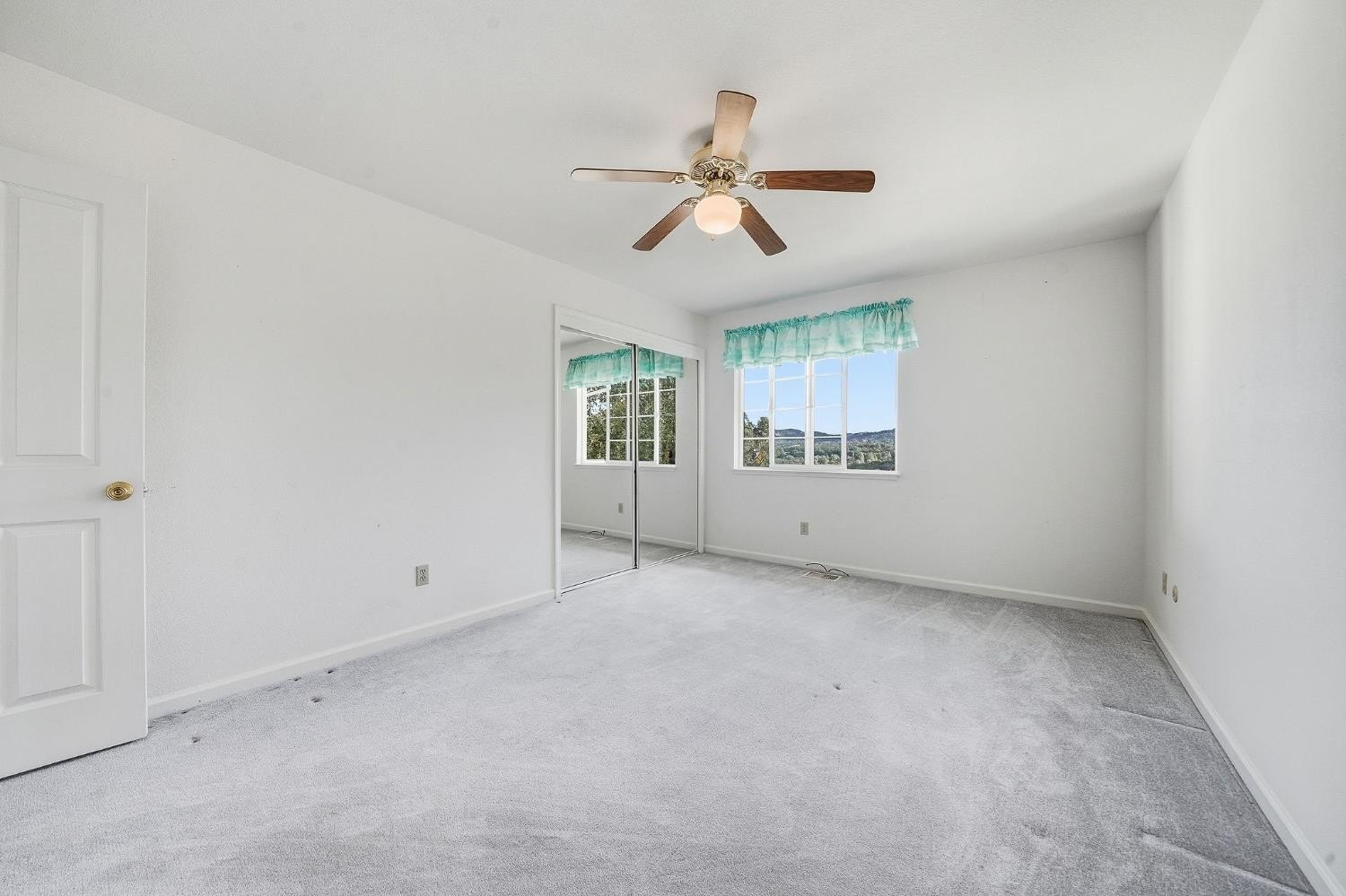 Valley Springs, California, 95252, United States, 3 Bedrooms Bedrooms, ,3 BathroomsBathrooms,Residential,For Sale,1983340