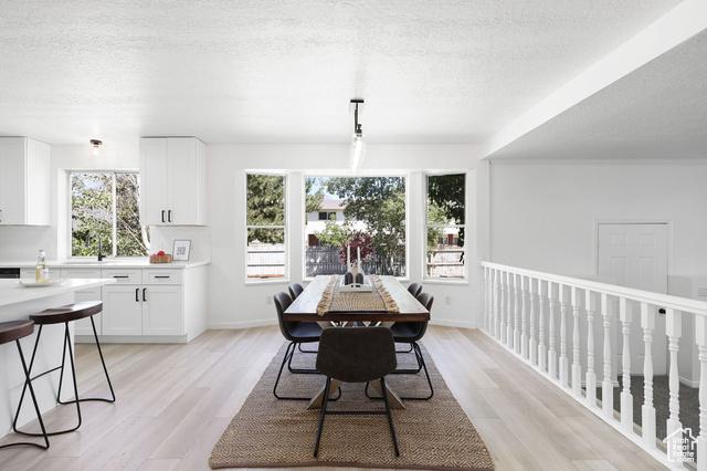 Orem, Utah, 84057, United States, 5 Bedrooms Bedrooms, ,4 BathroomsBathrooms,Residential,For Sale,1915480