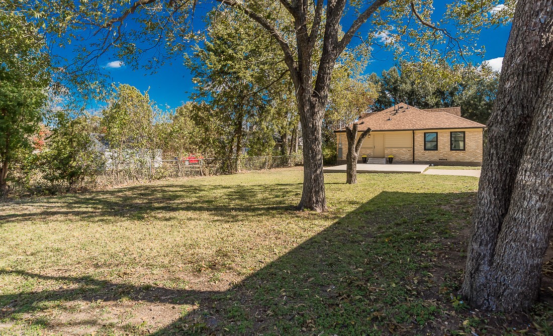 Dallas, Texas, 75203, United States, 2 Bedrooms Bedrooms, ,2 BathroomsBathrooms,Residential,For Sale,1993579