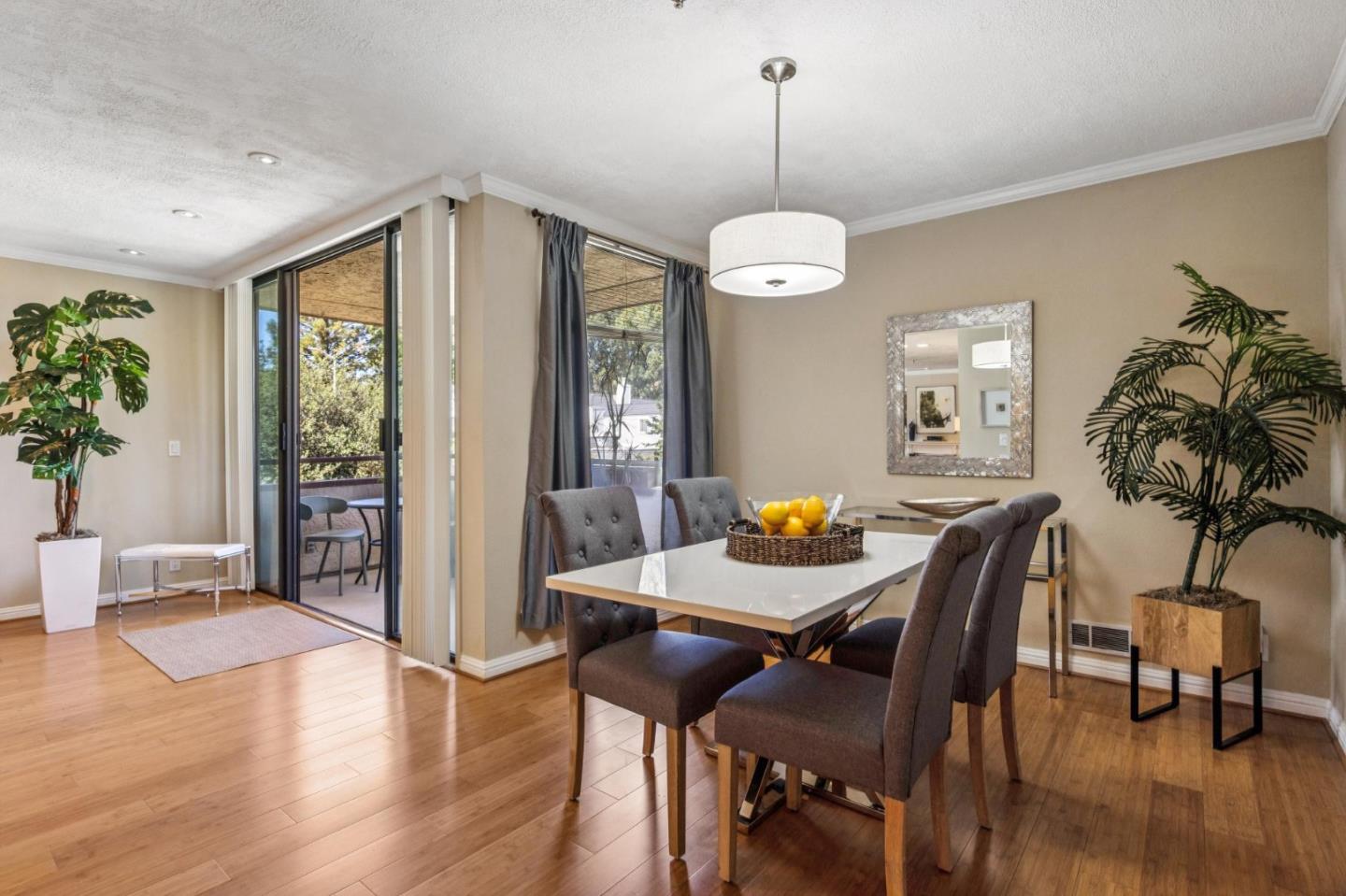 Belmont, California, 94002, United States, 2 Bedrooms Bedrooms, ,2 BathroomsBathrooms,Residential,For Sale,1939772
