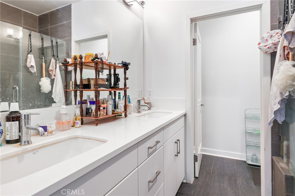 Rosemead, California, 91770, United States, 3 Bedrooms Bedrooms, ,3 BathroomsBathrooms,Residential,For Sale,1889912