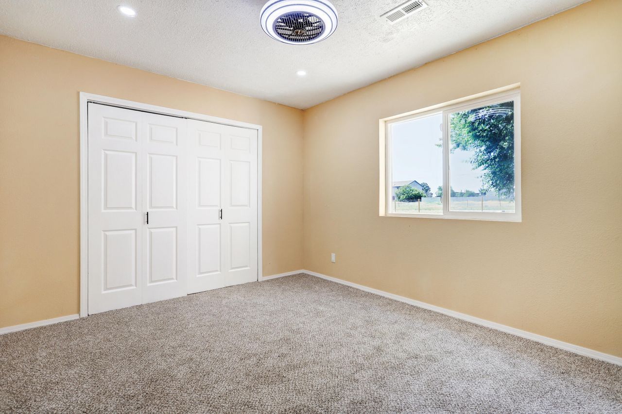 Edgewood, New Mexico, 87015, United States, 4 Bedrooms Bedrooms, ,2 BathroomsBathrooms,Residential,For Sale,1868878