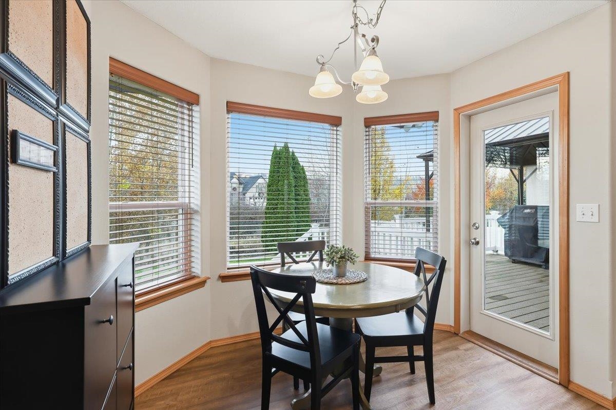 Greenacres, Washington, 99016, United States, 6 Bedrooms Bedrooms, ,3 BathroomsBathrooms,Residential,For Sale,1992048