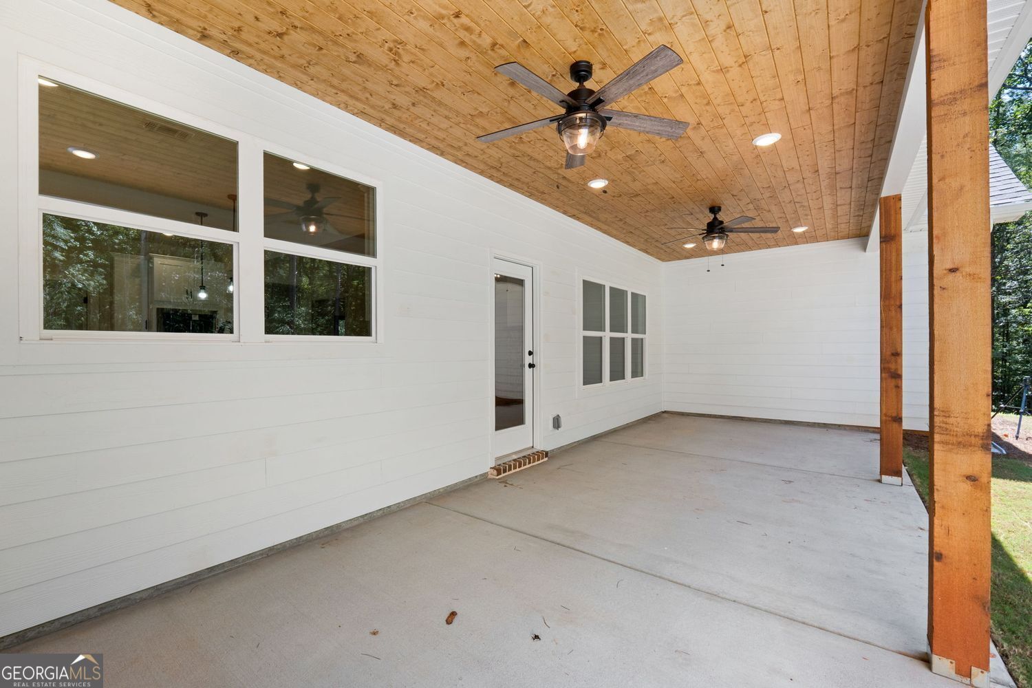 Forsyth, Georgia, 31029, United States, 4 Bedrooms Bedrooms, ,3 BathroomsBathrooms,Residential,For Sale,1922681