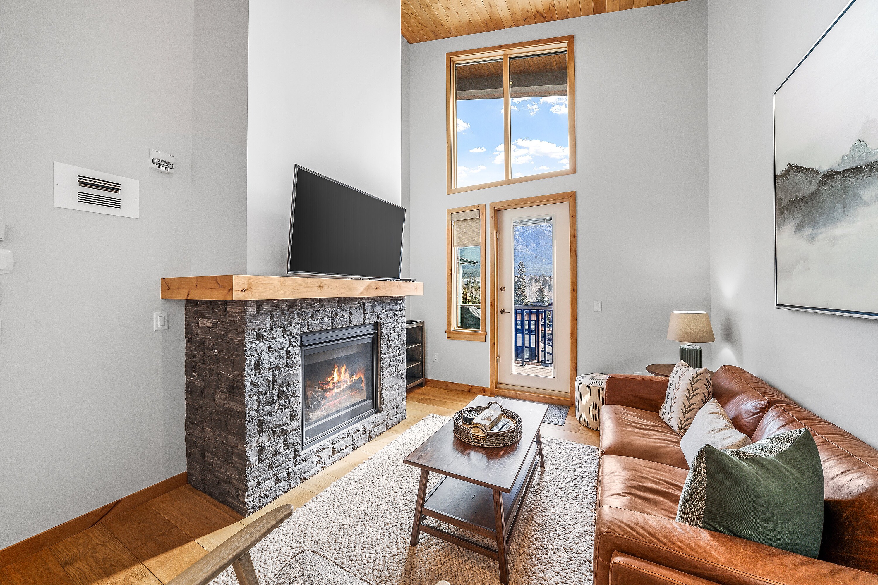  Top Floor STR in Spring Creek - 物件實景