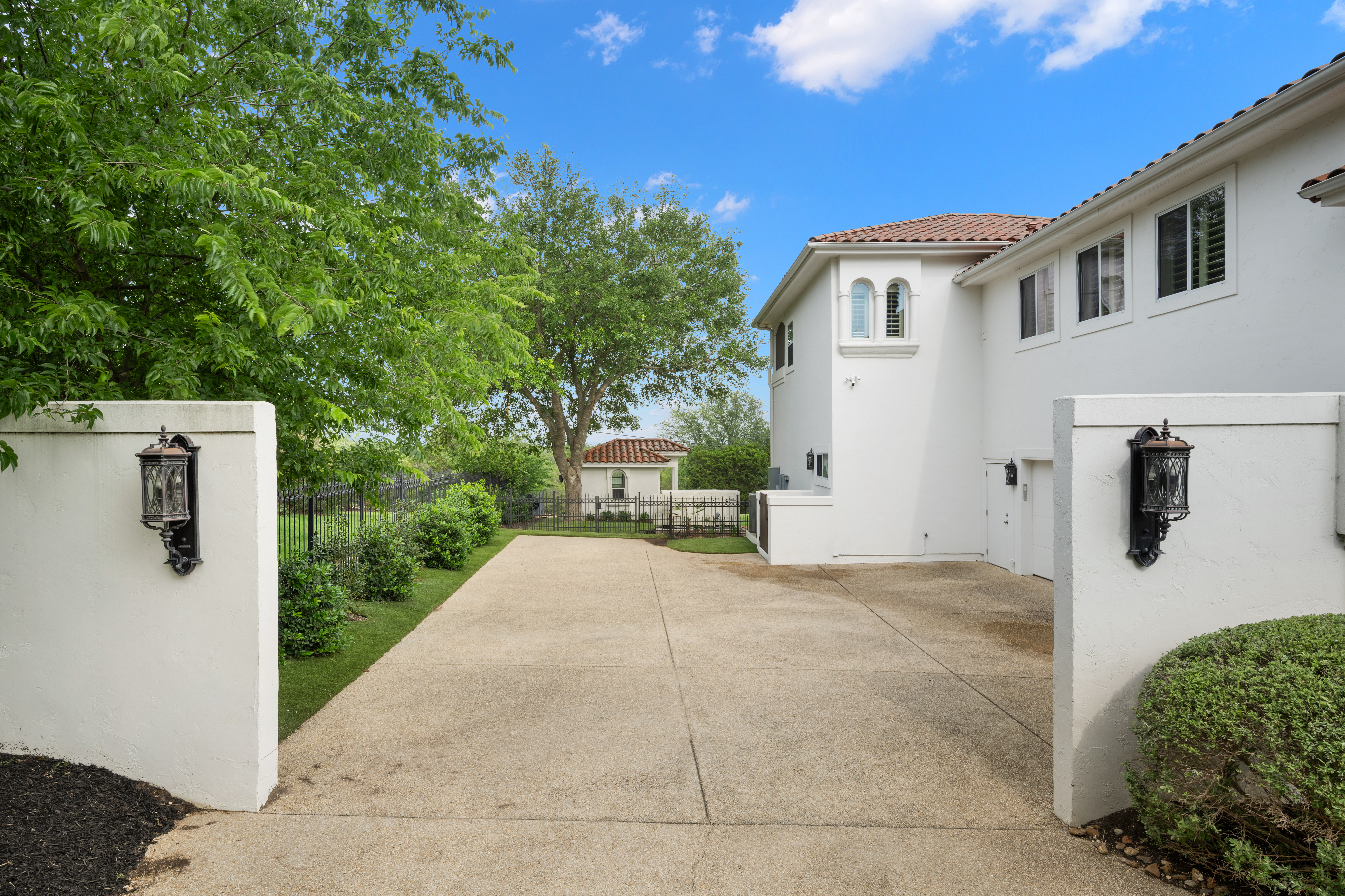  Elevated Dominion Living in Vineyard Estates - 物件實景