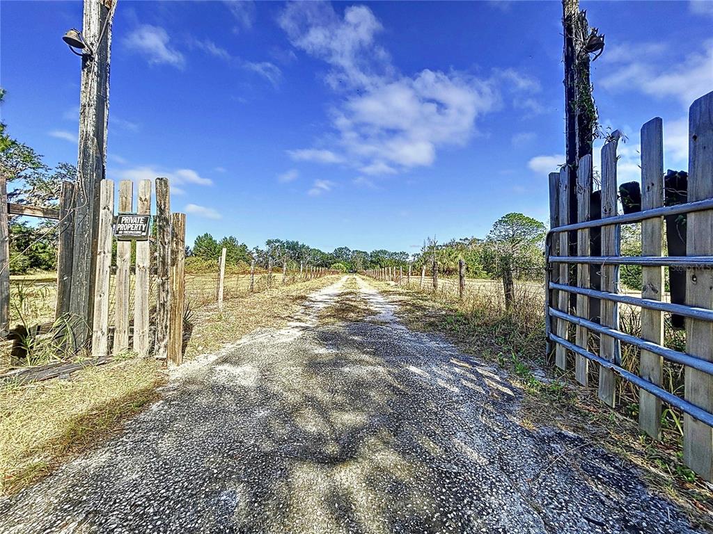 Ruskin, Florida, 33570, United States, ,Land,For Sale,1949764