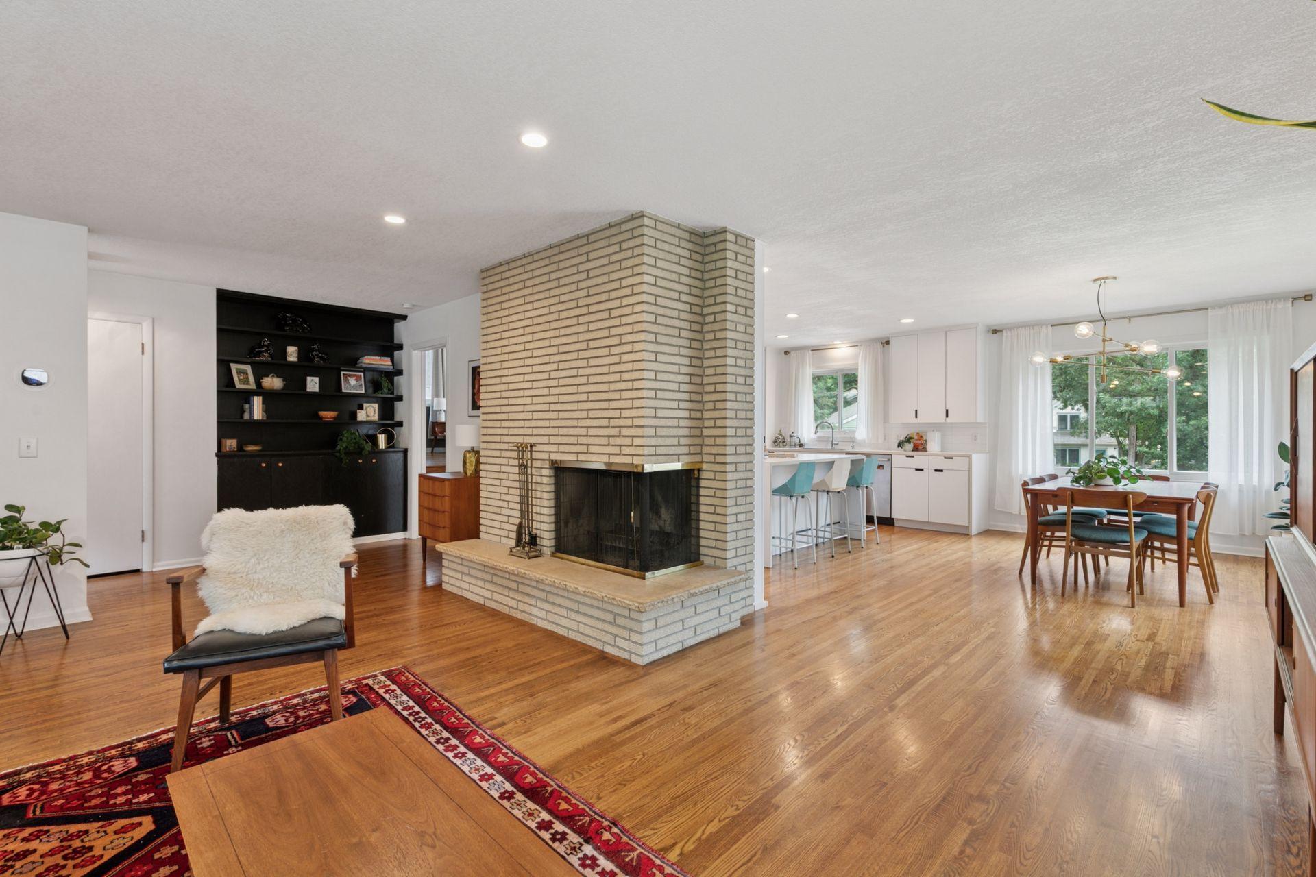 Saint Paul, Minnesota, 55108, United States, 3 Bedrooms Bedrooms, ,1 BathroomBathrooms,Residential,For Sale,1934212