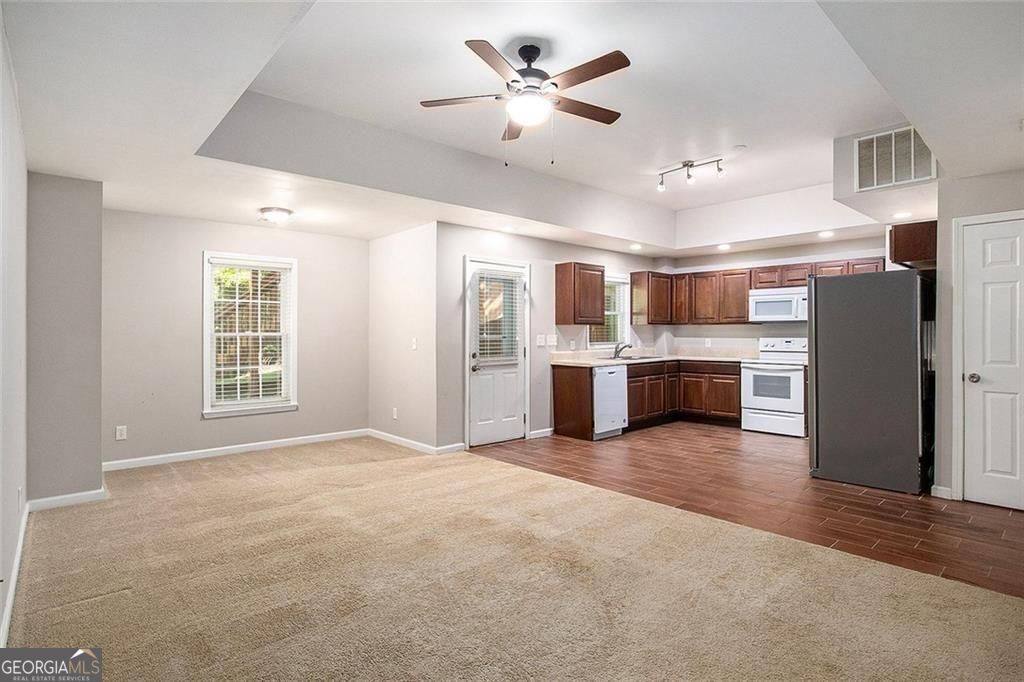 Buford, Georgia, 30518, United States, 7 Bedrooms Bedrooms, ,4 BathroomsBathrooms,Residential,For Sale,1964442