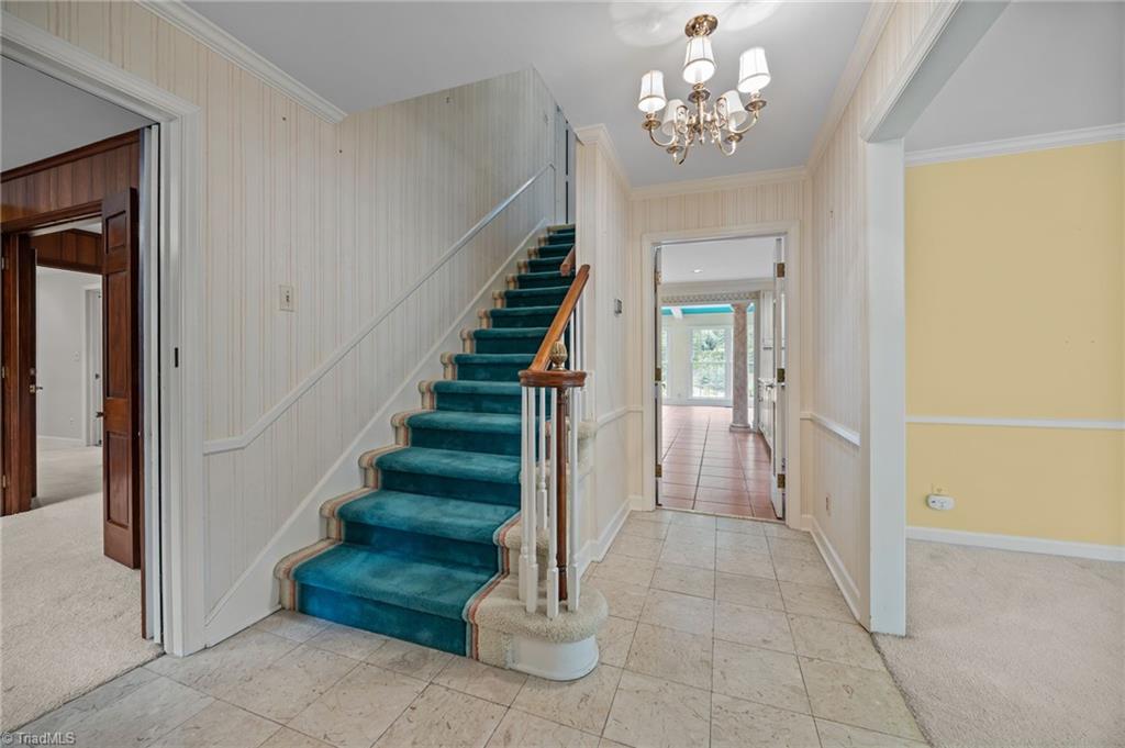 High Point, North Carolina, 27262, United States, 5 Bedrooms Bedrooms, ,4 BathroomsBathrooms,Residential,For Sale,1925566