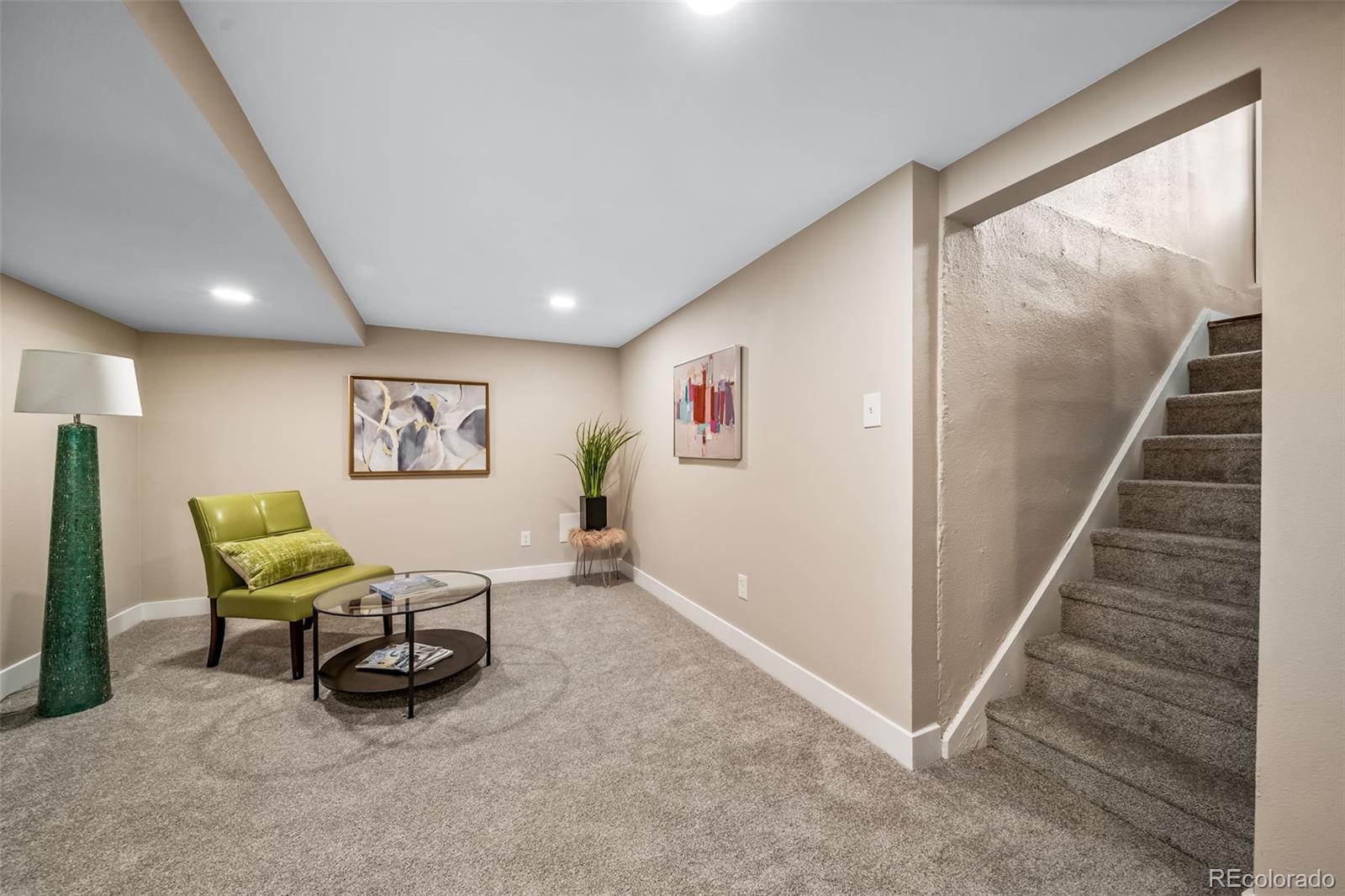 Denver, Colorado, 80210, United States, 3 Bedrooms Bedrooms, ,2 BathroomsBathrooms,Residential,For Sale,1939073