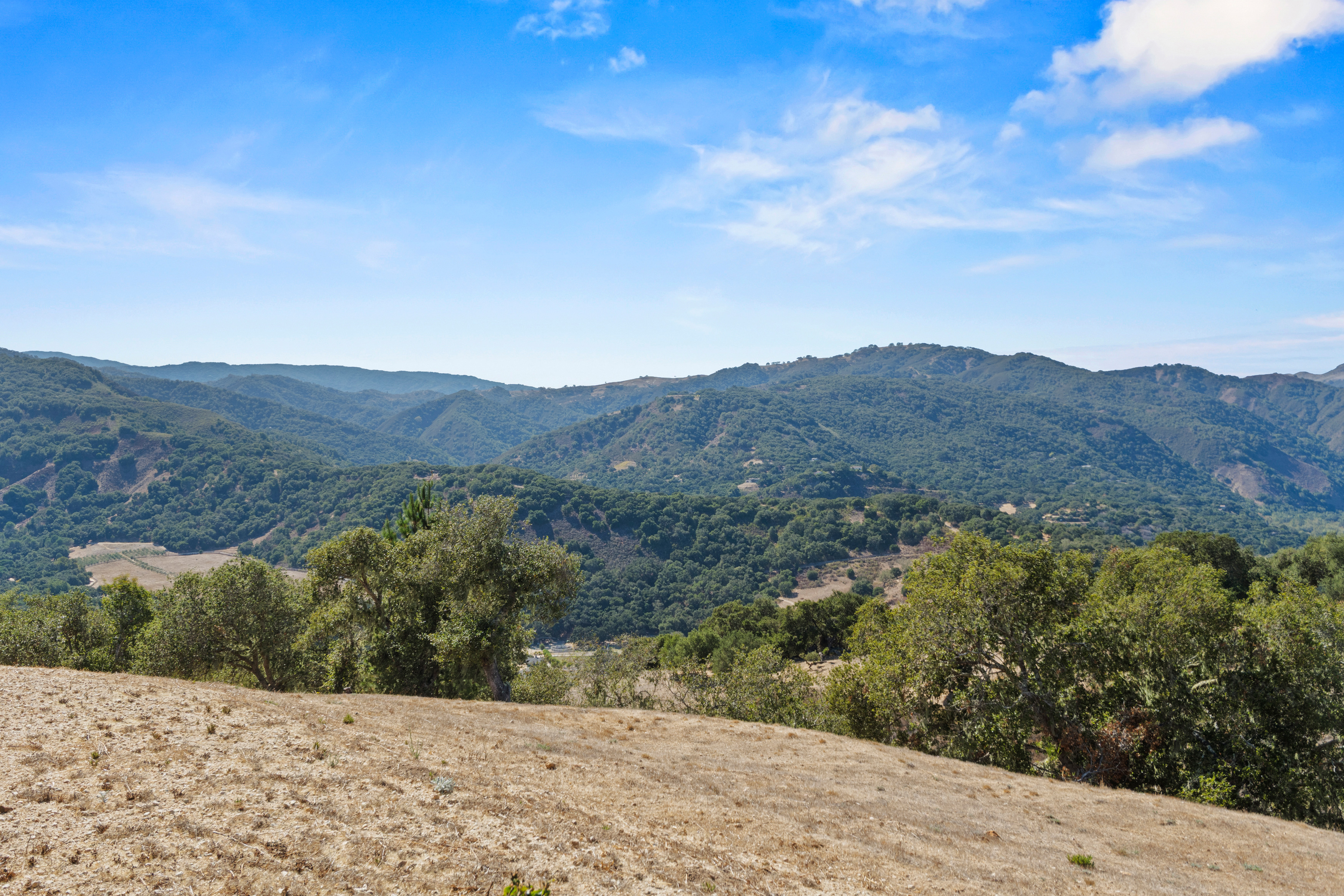  145 East Carmel Valley Road - 物件實景